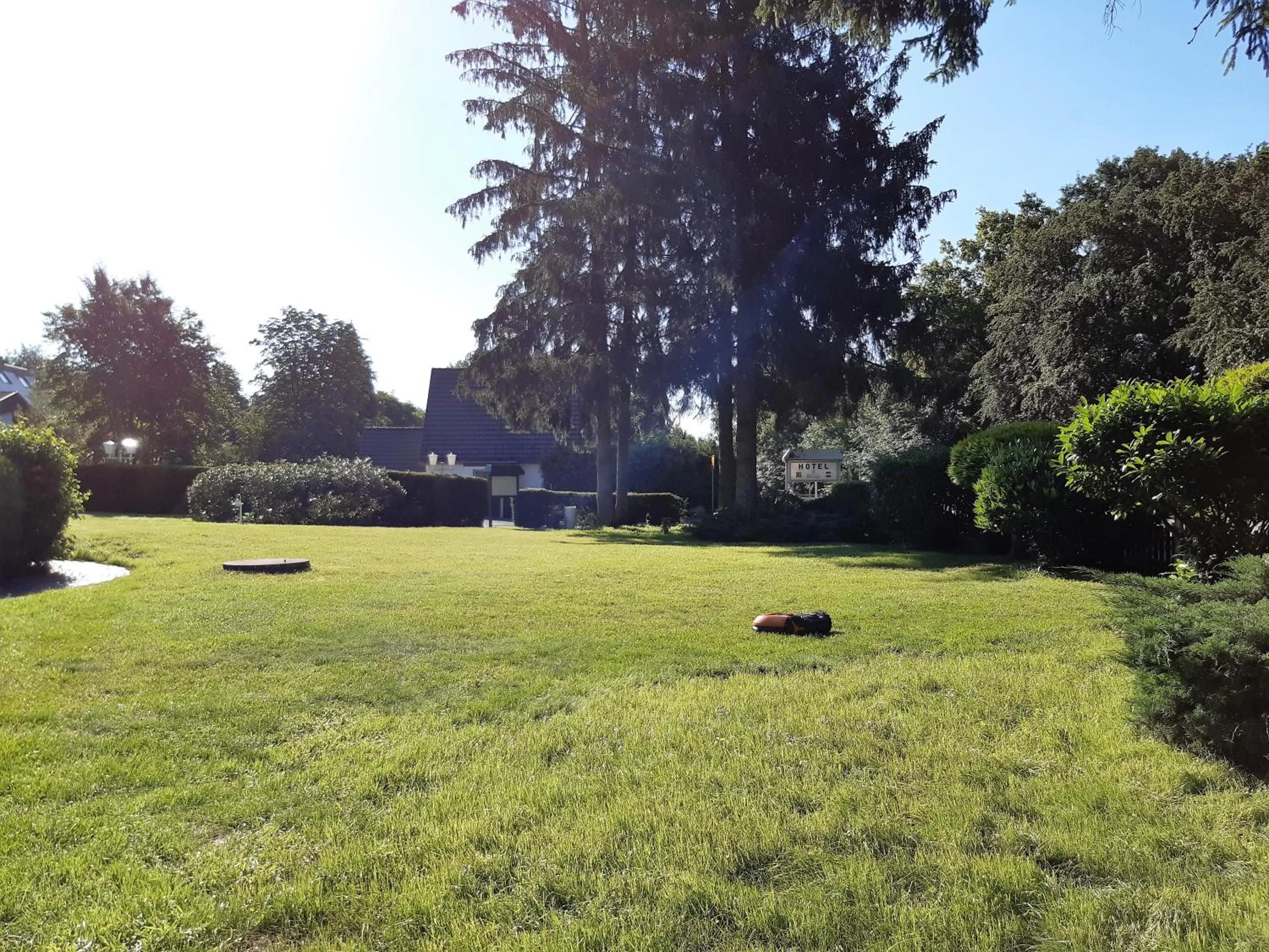 Garden in Hotel Restaurant Steinhägerquelle