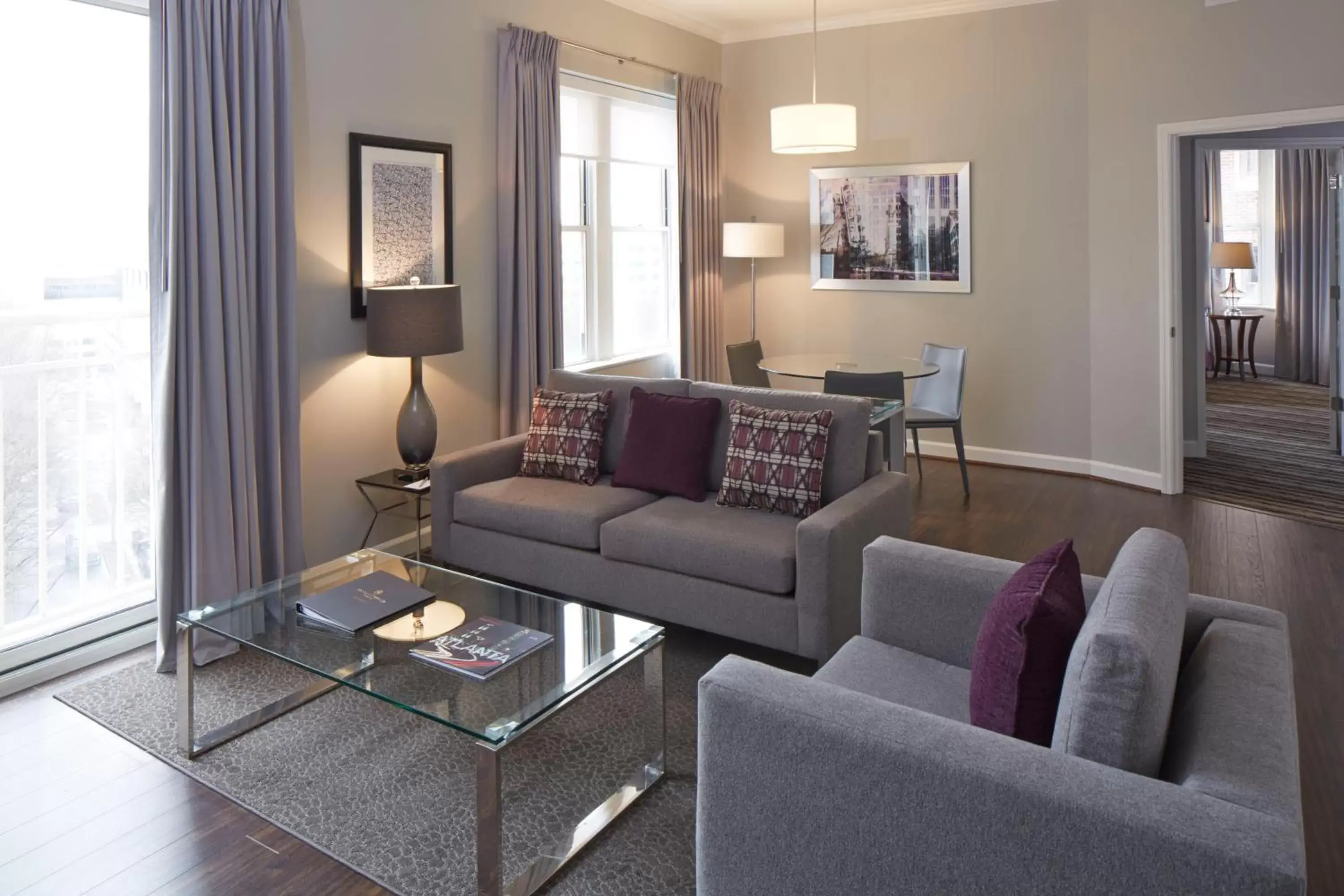 Premier One-Bedroom Suite in The Georgian Terrace Premier One-Bedroom Suite in The Georgian Terrace