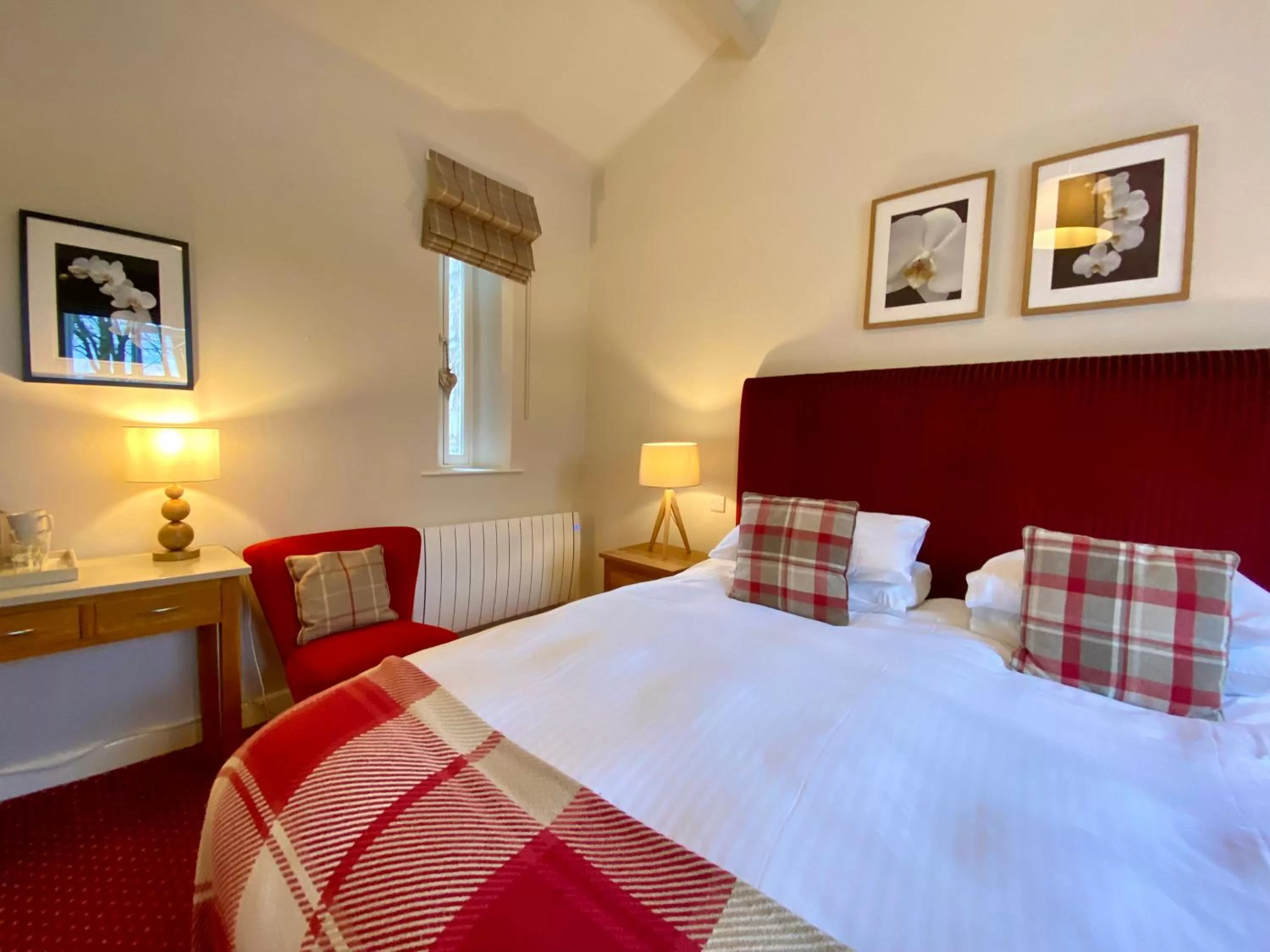 Bedroom, Bed in The Craven Arms