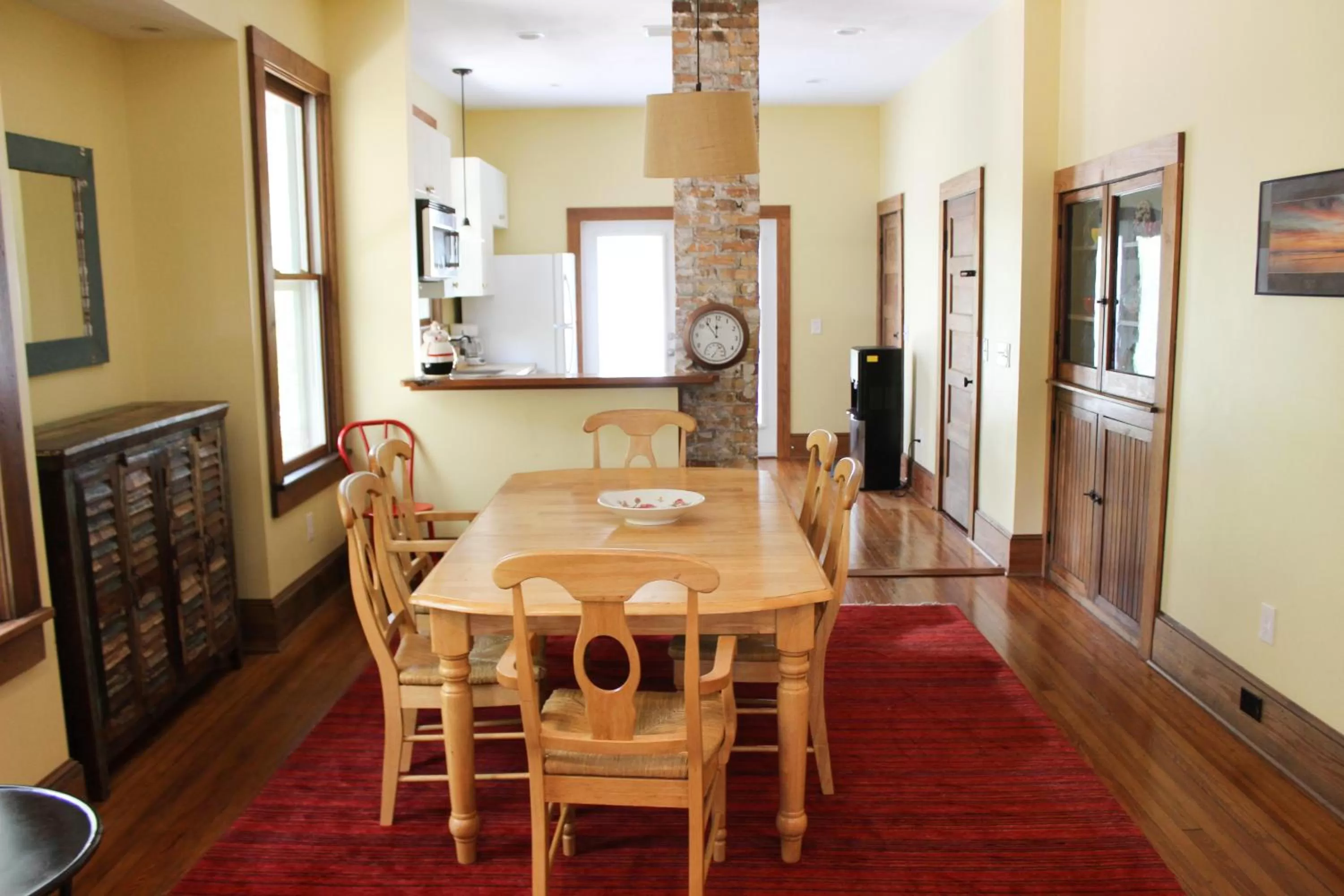 Dining area in Sweetwater Branch Inn