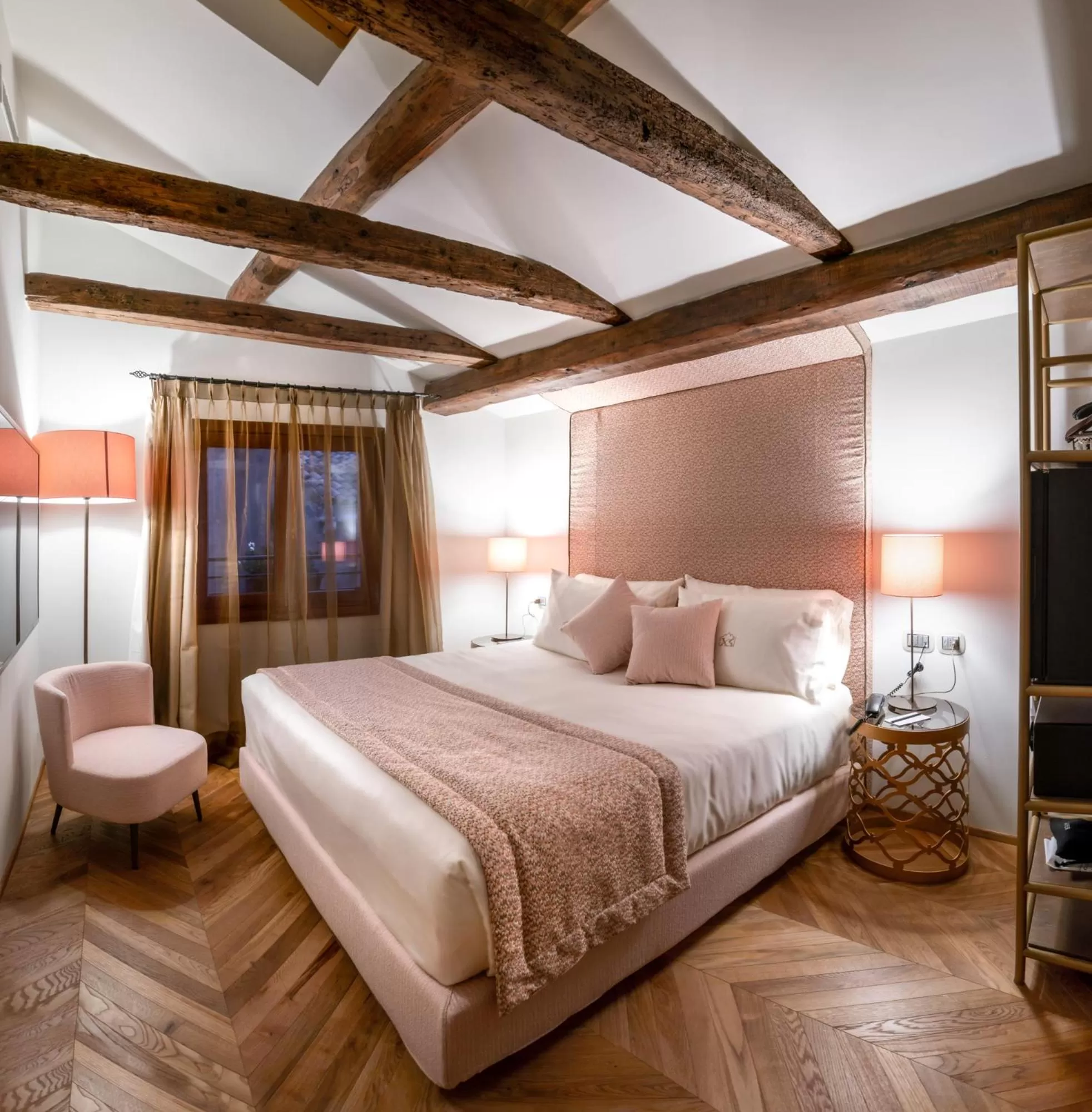 Bed in Excess Venice Boutique Hotel & Private Spa - Adults Only