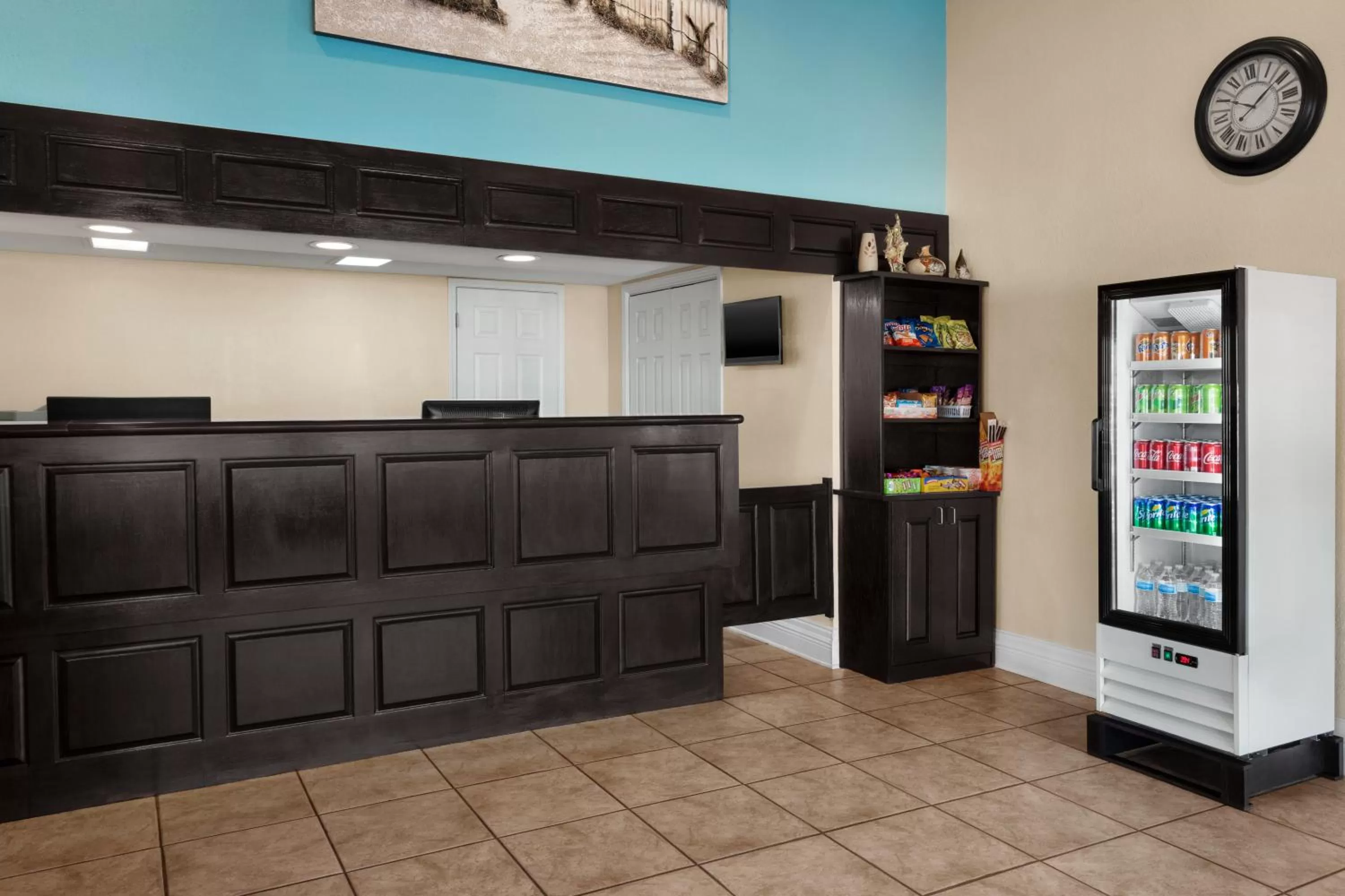 Lobby or reception in Super 8 by Wyndham Gulfport Airport NW Near Biloxi