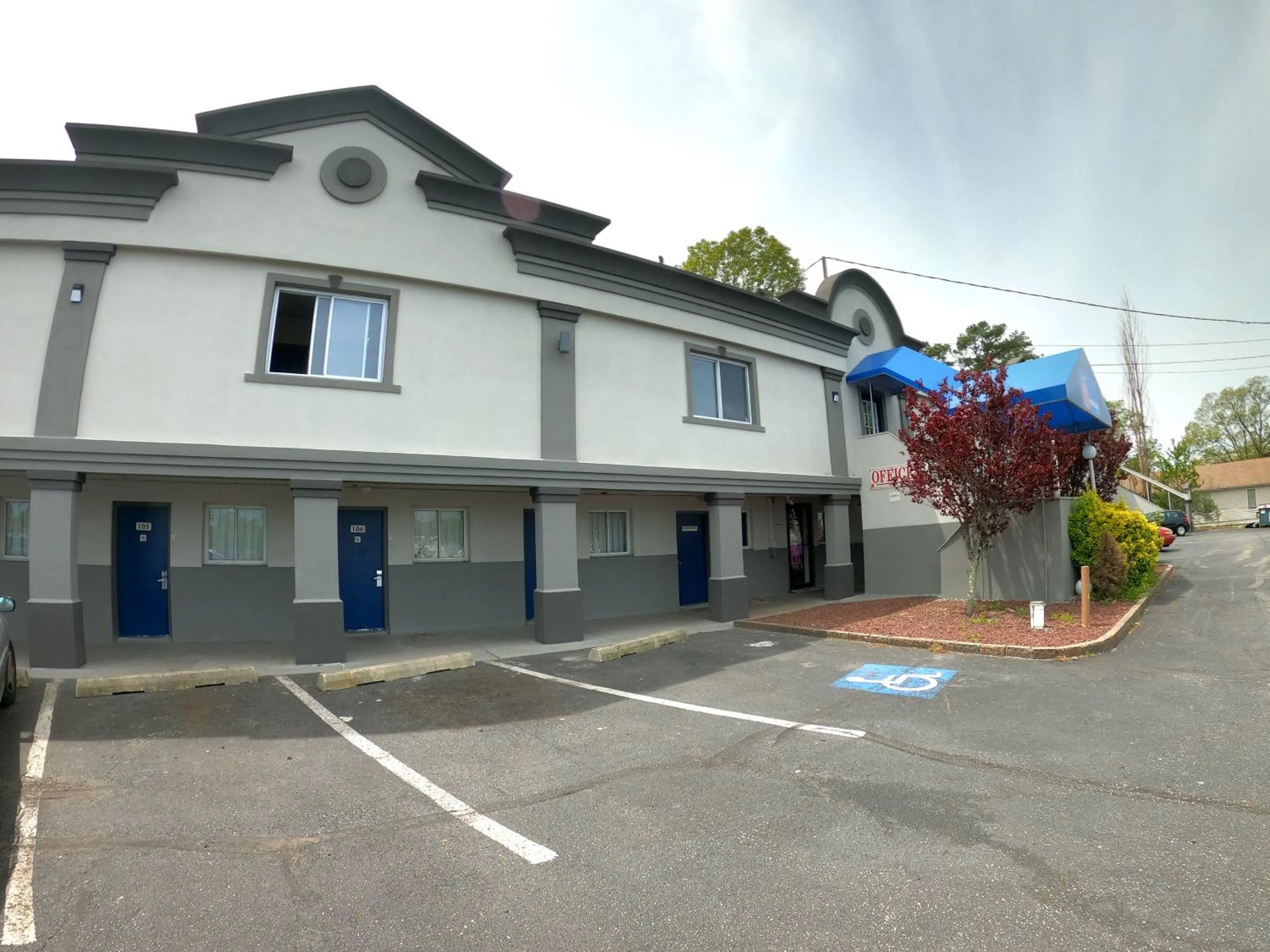 Property building in Motel 6-Toms River, NJ