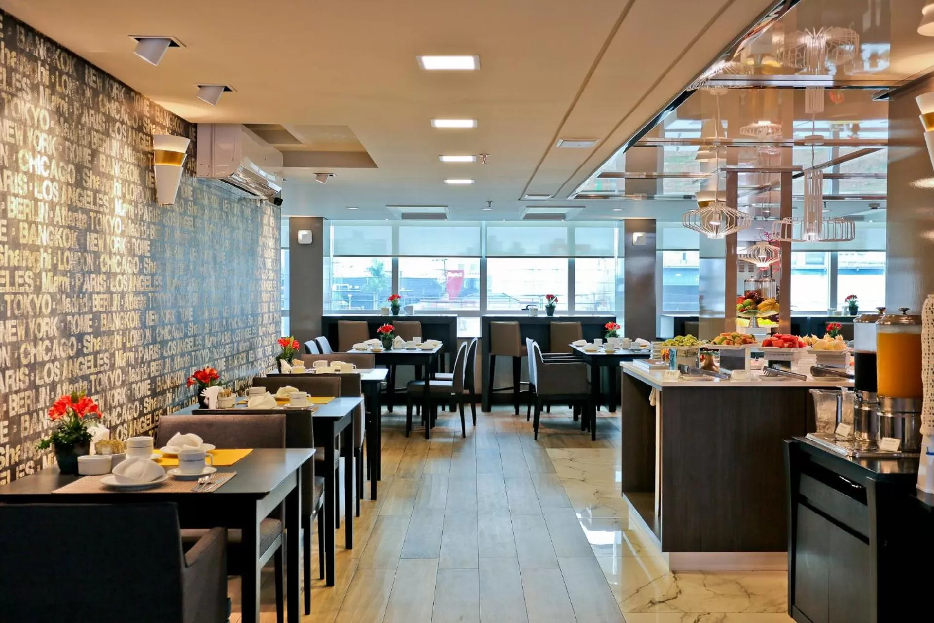 Breakfast in Sandri Palace Hotel