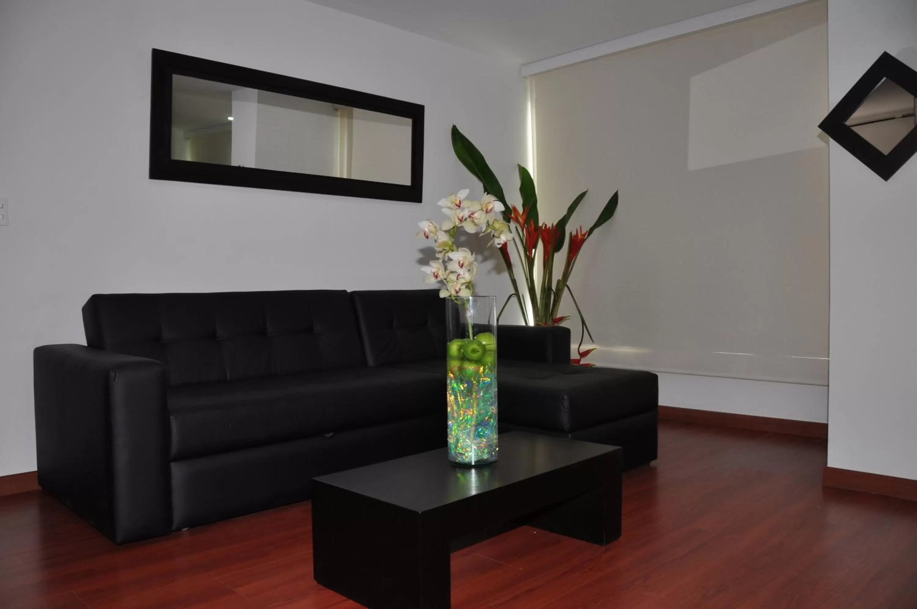 Seating Area in Apartasuites Plaza Modelia