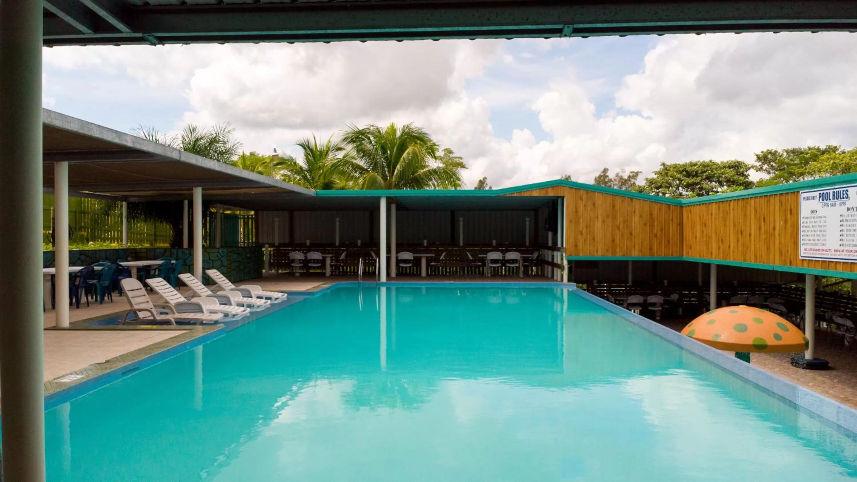 Swimming pool in Rumors Resort Hotel