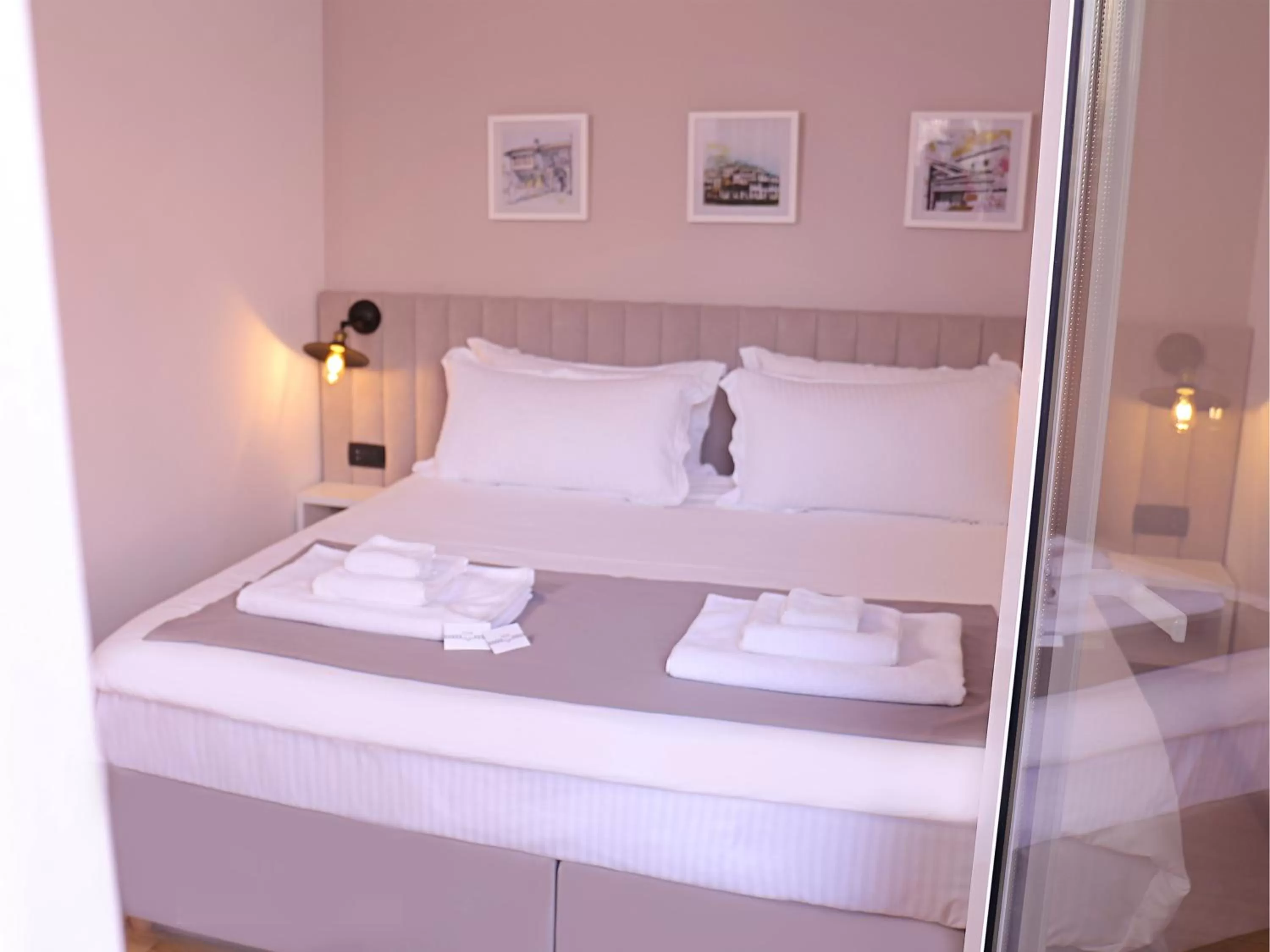 Bed in Oda Hotel Tirana