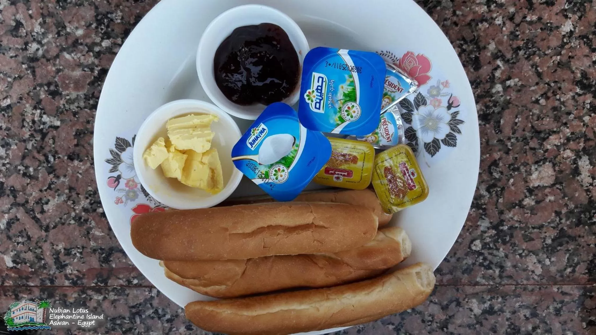 Restaurant/places to eat, Food in Nubian Lotus