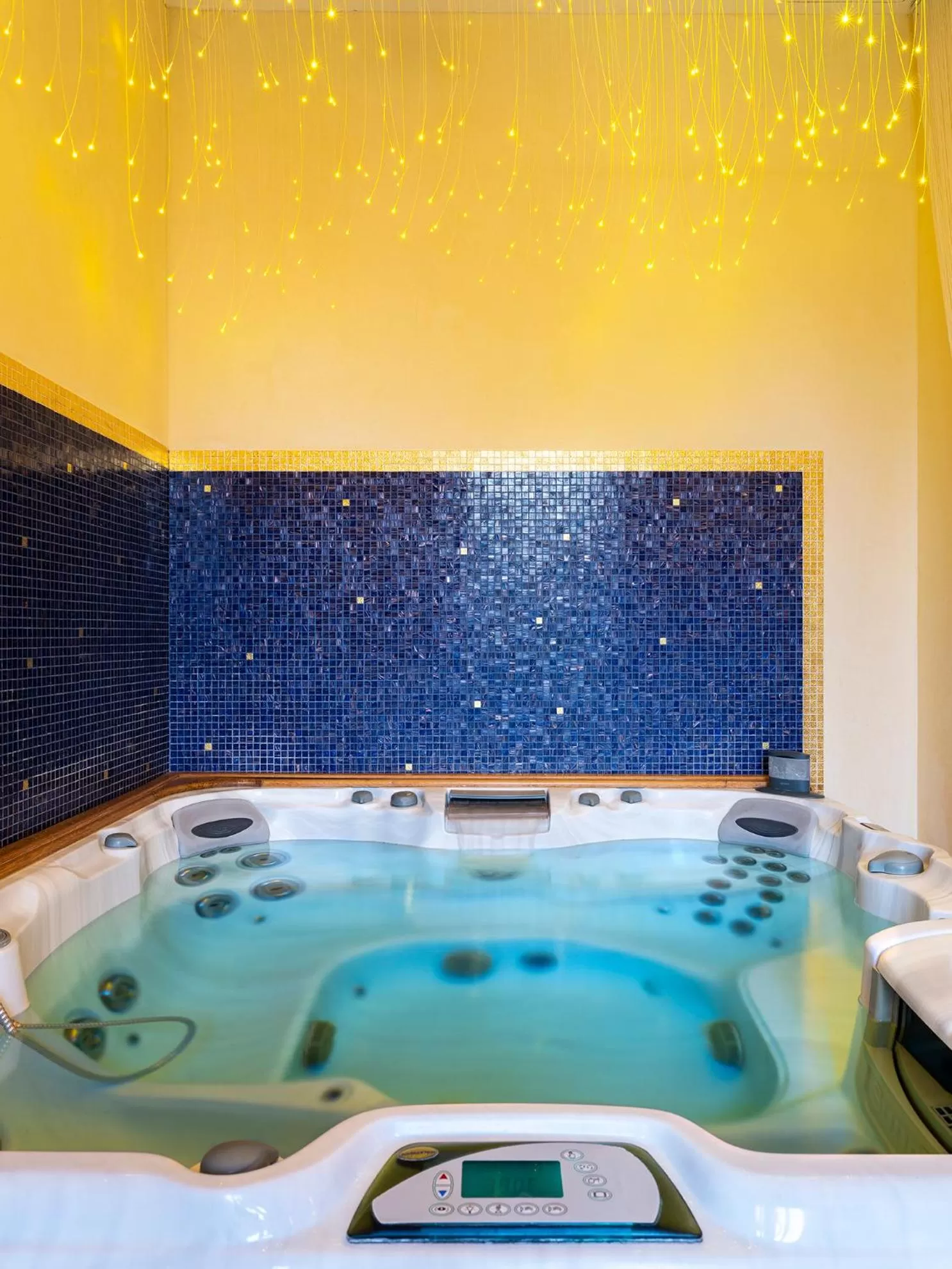 Hot Tub in Parco Termale di Villa Dei Cedri