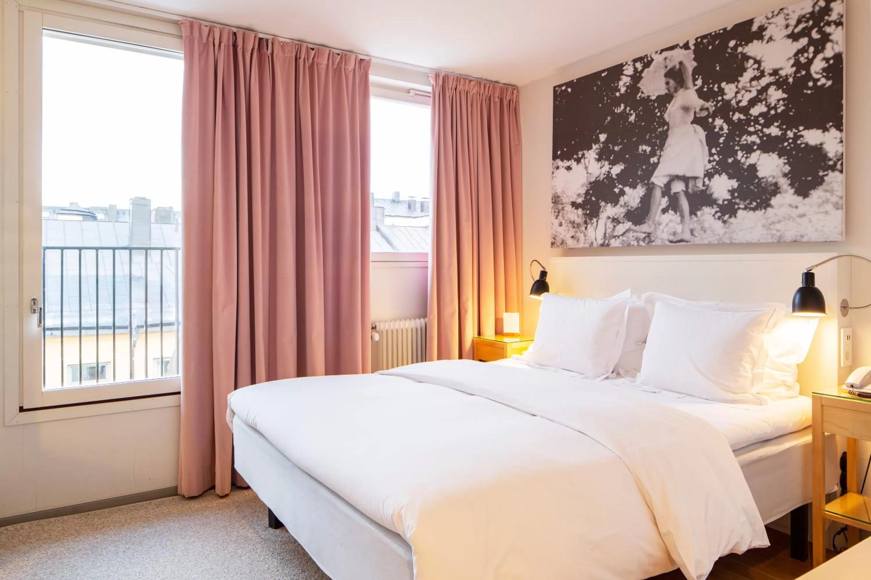 Bedroom, Bed in Hotel Rival