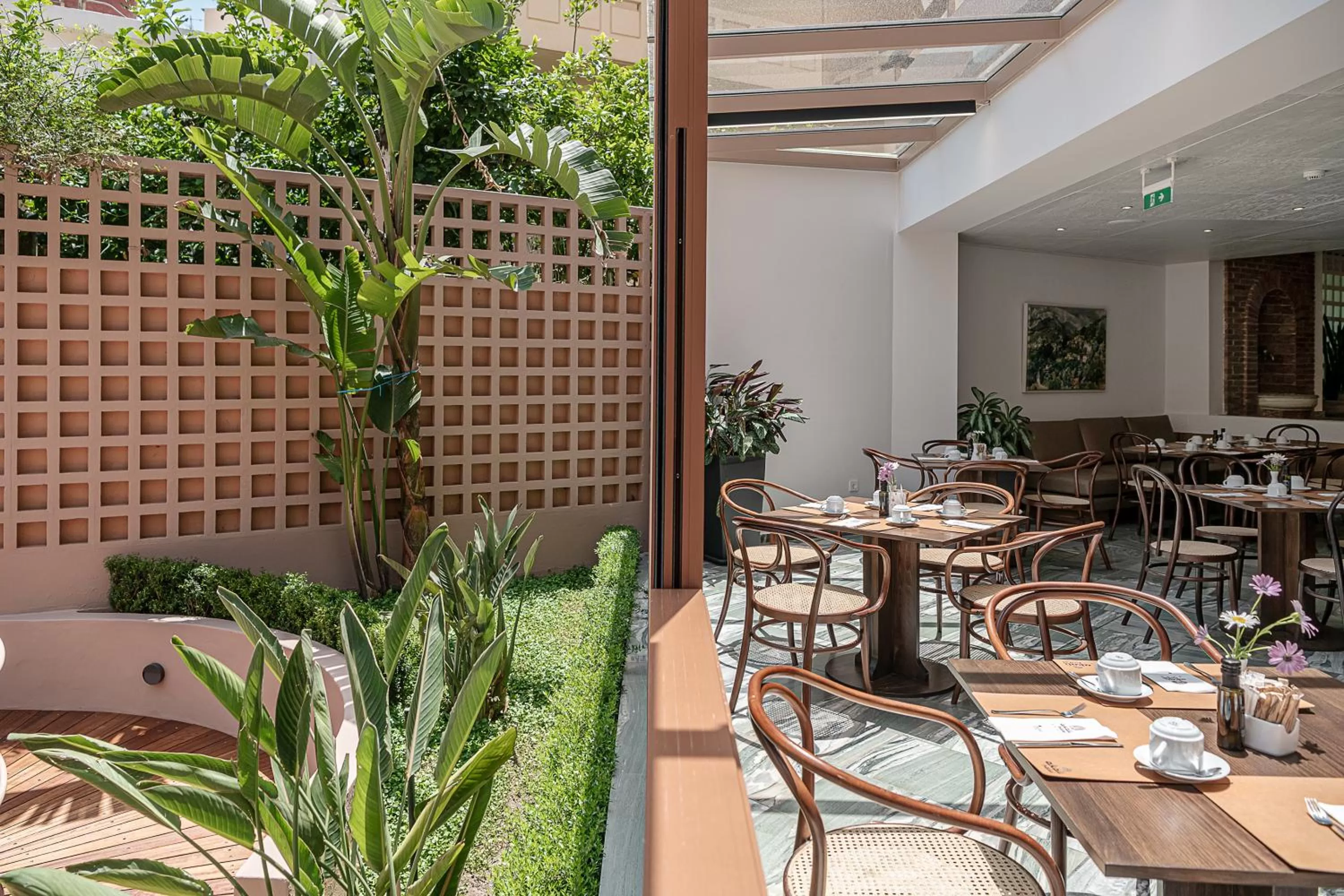 Restaurant/places to eat in Civitel Akali Hotel