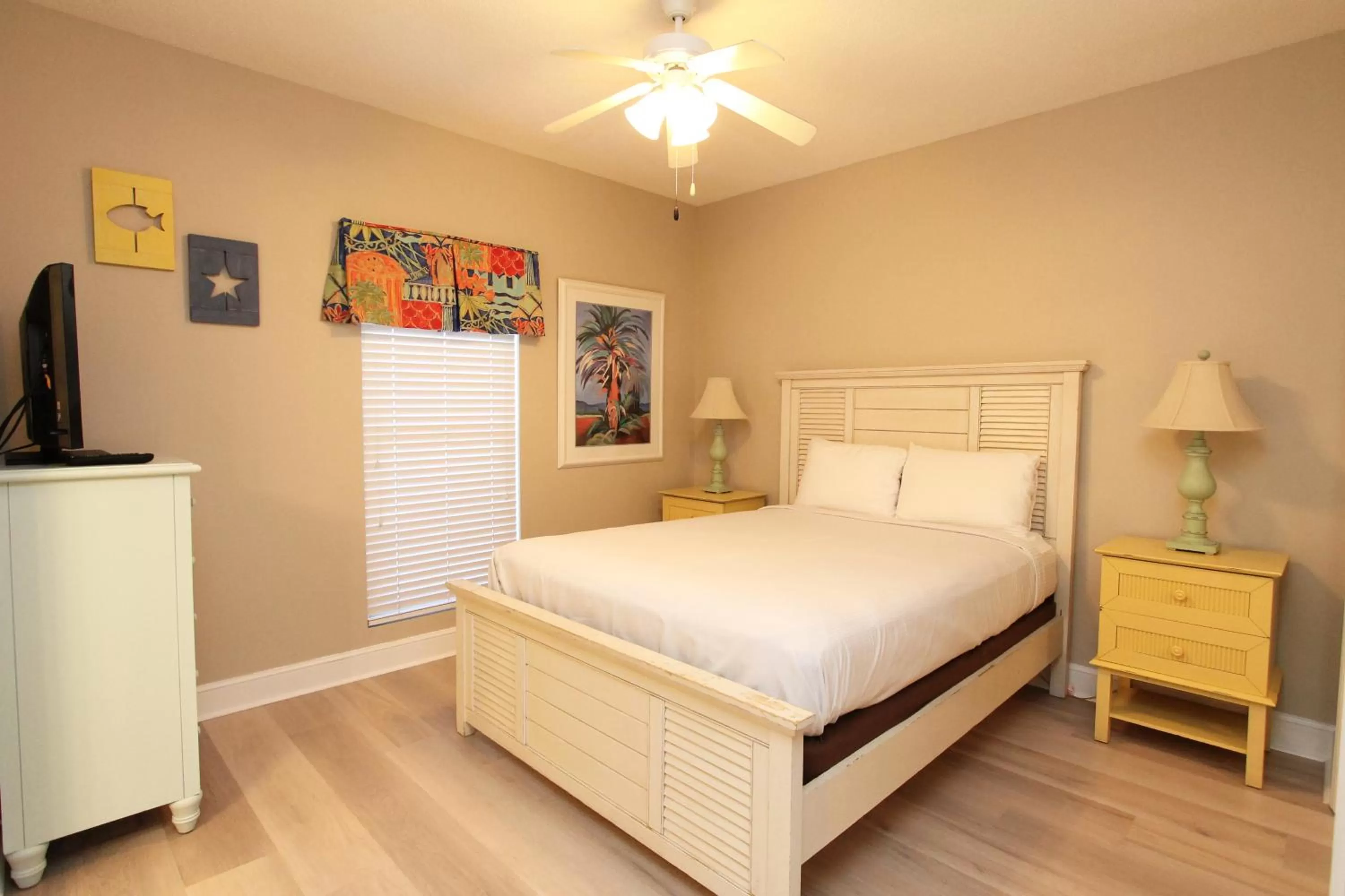 Bed in Majestic Beach Resort, Panama City Beach, Fl