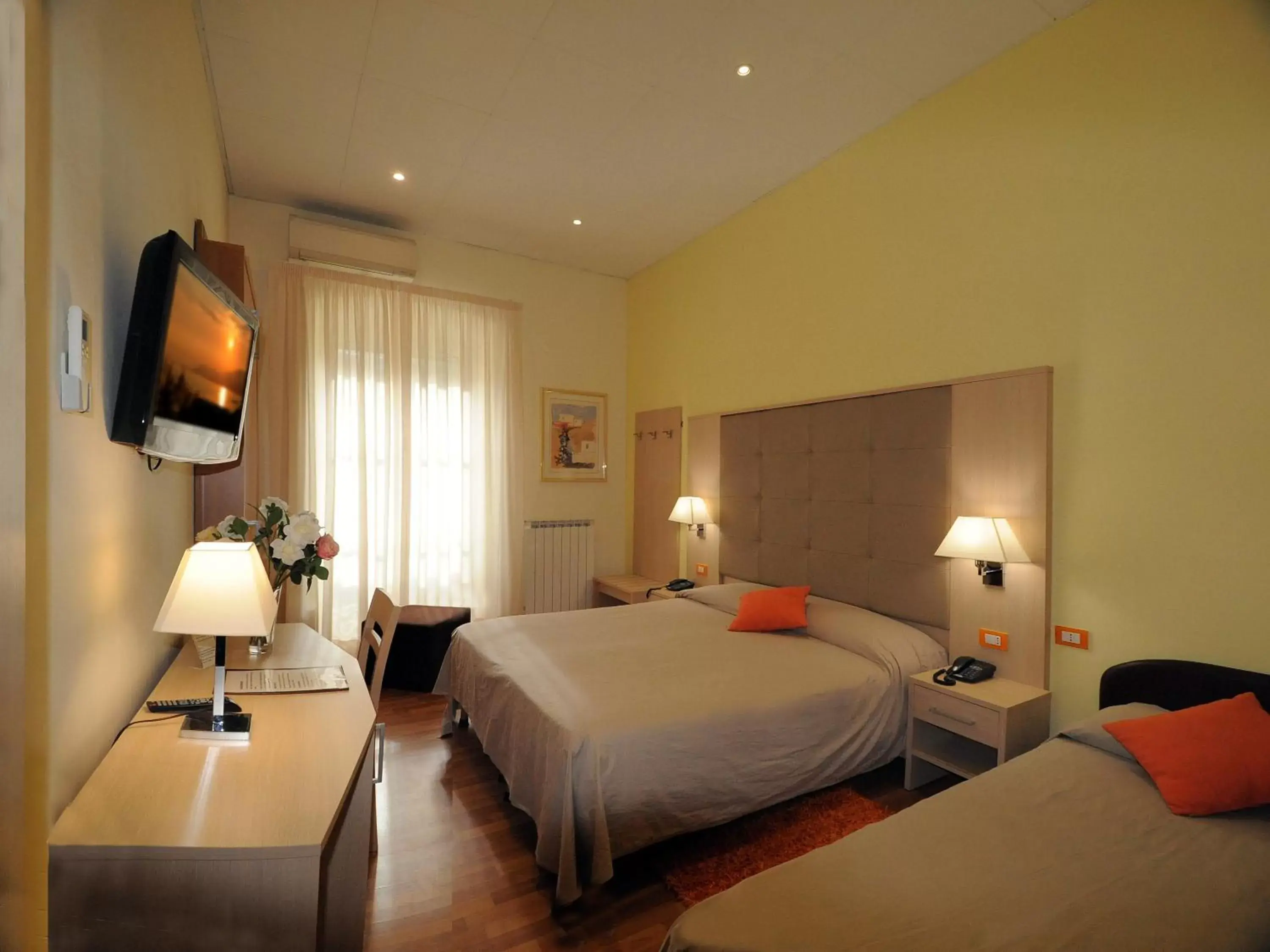 Triple Room in Hotel Alexander & Spa Triple Room in Hotel Alexander & Spa