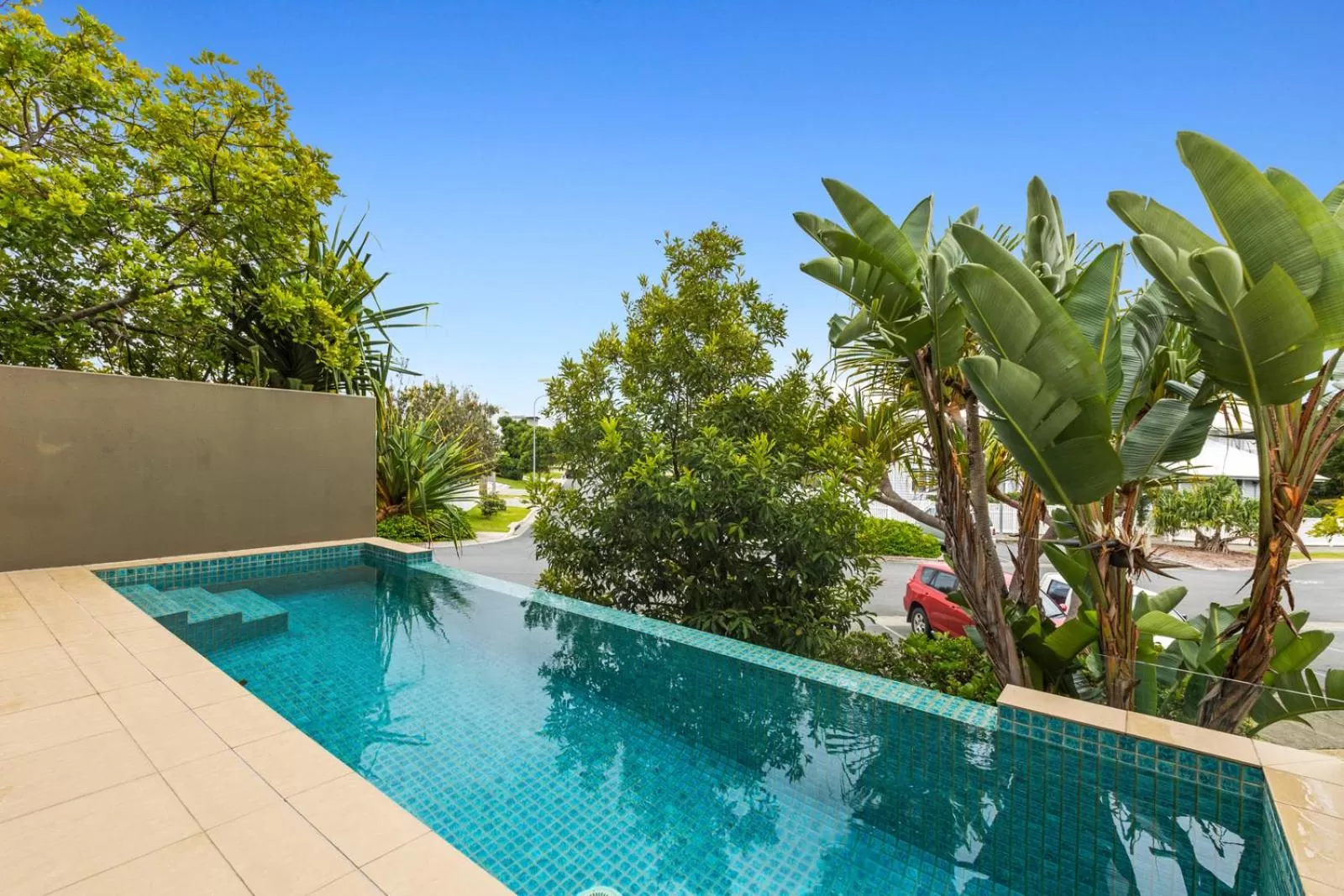 Pool view in Cotton Beach Resort - Tweed Coast Holidays ®