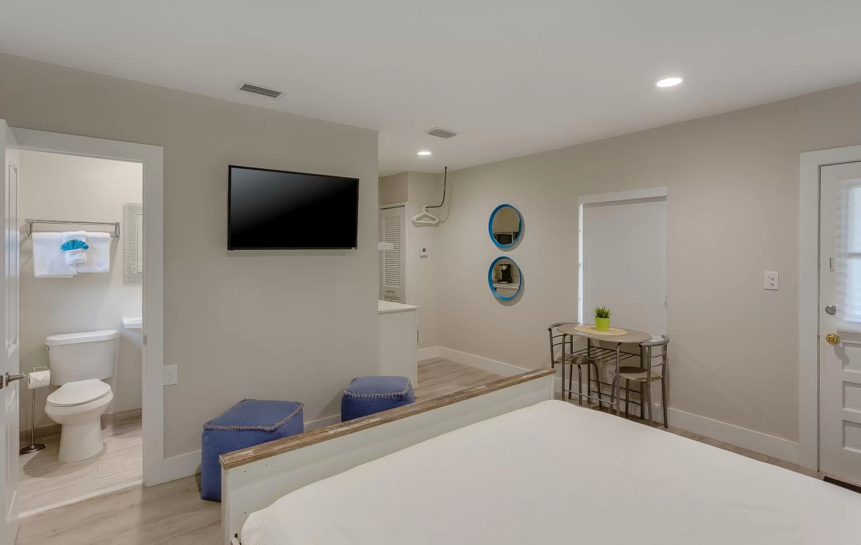 Bedroom, Bed in Drift Hotel