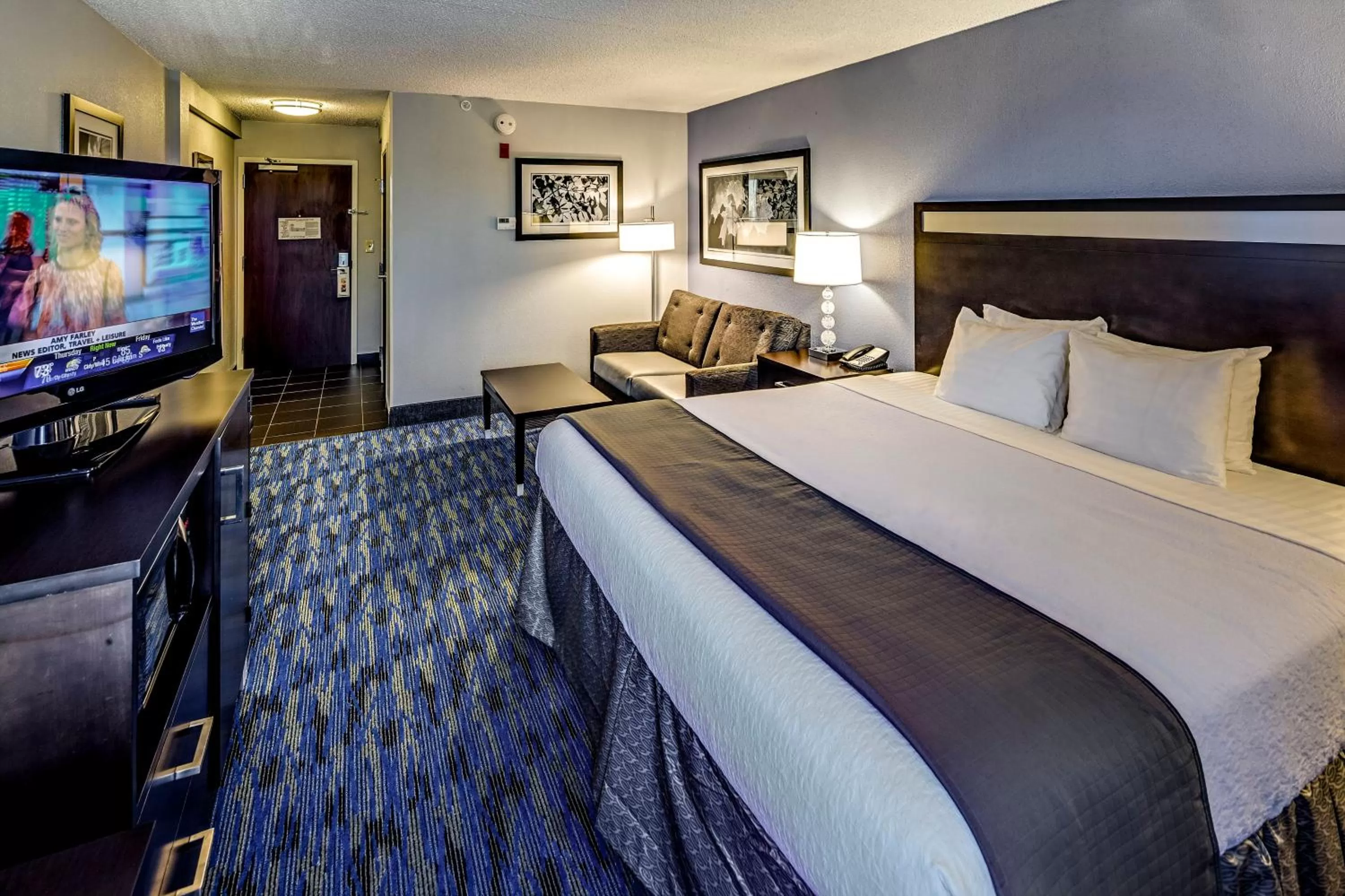 Photo of the whole room, Bed in Holiday Inn Cleveland Northeast - Mentor by IHG