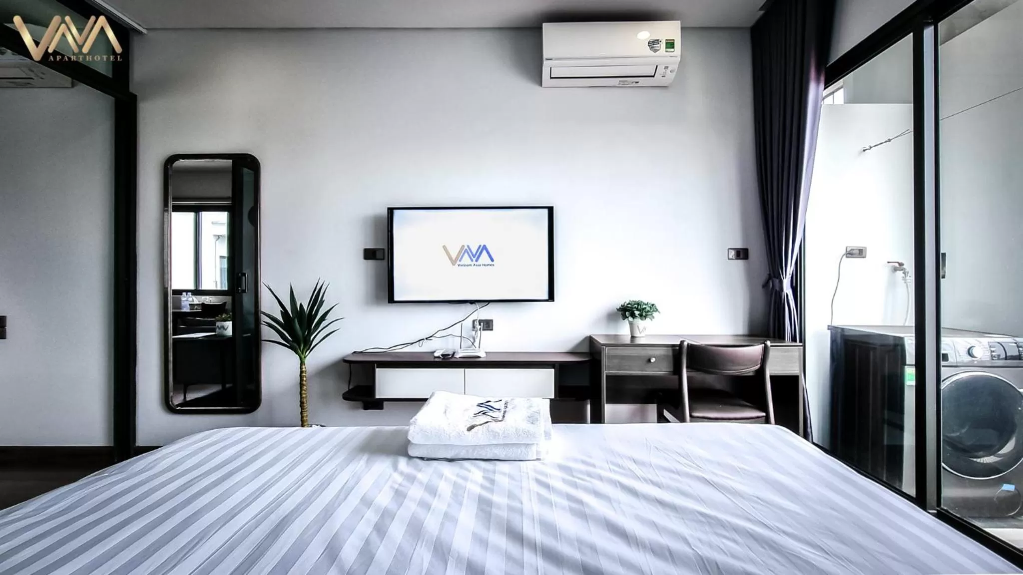 Bed in VNAHOMES APARTHOTEL