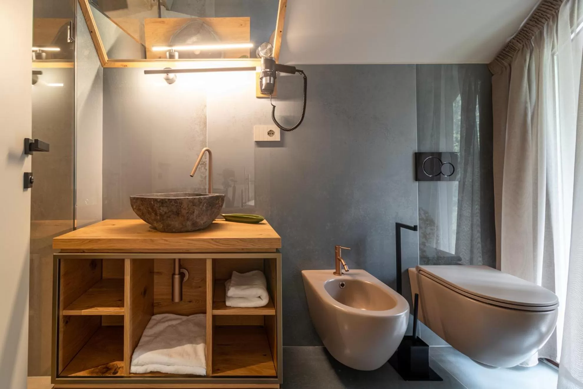 Bathroom in Locanda Milia Etna