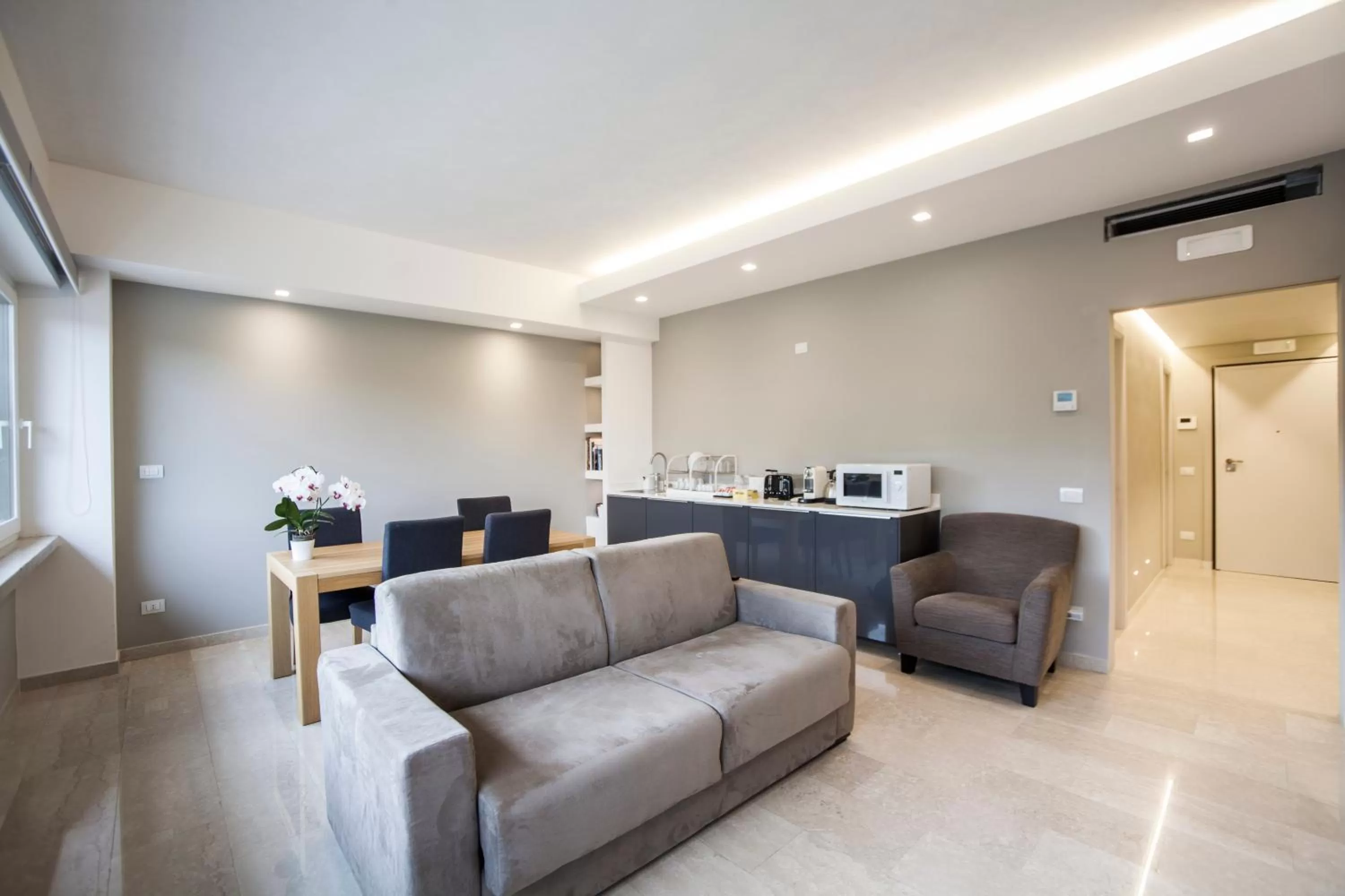 Communal lounge/ TV room in B&B Tufilla