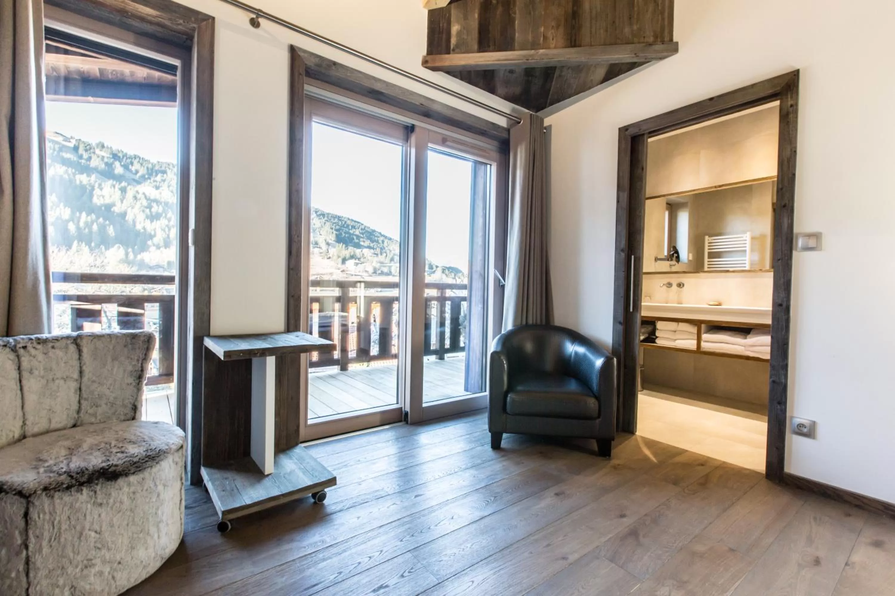 Balcony/Terrace in Hôtel Spa Crychar