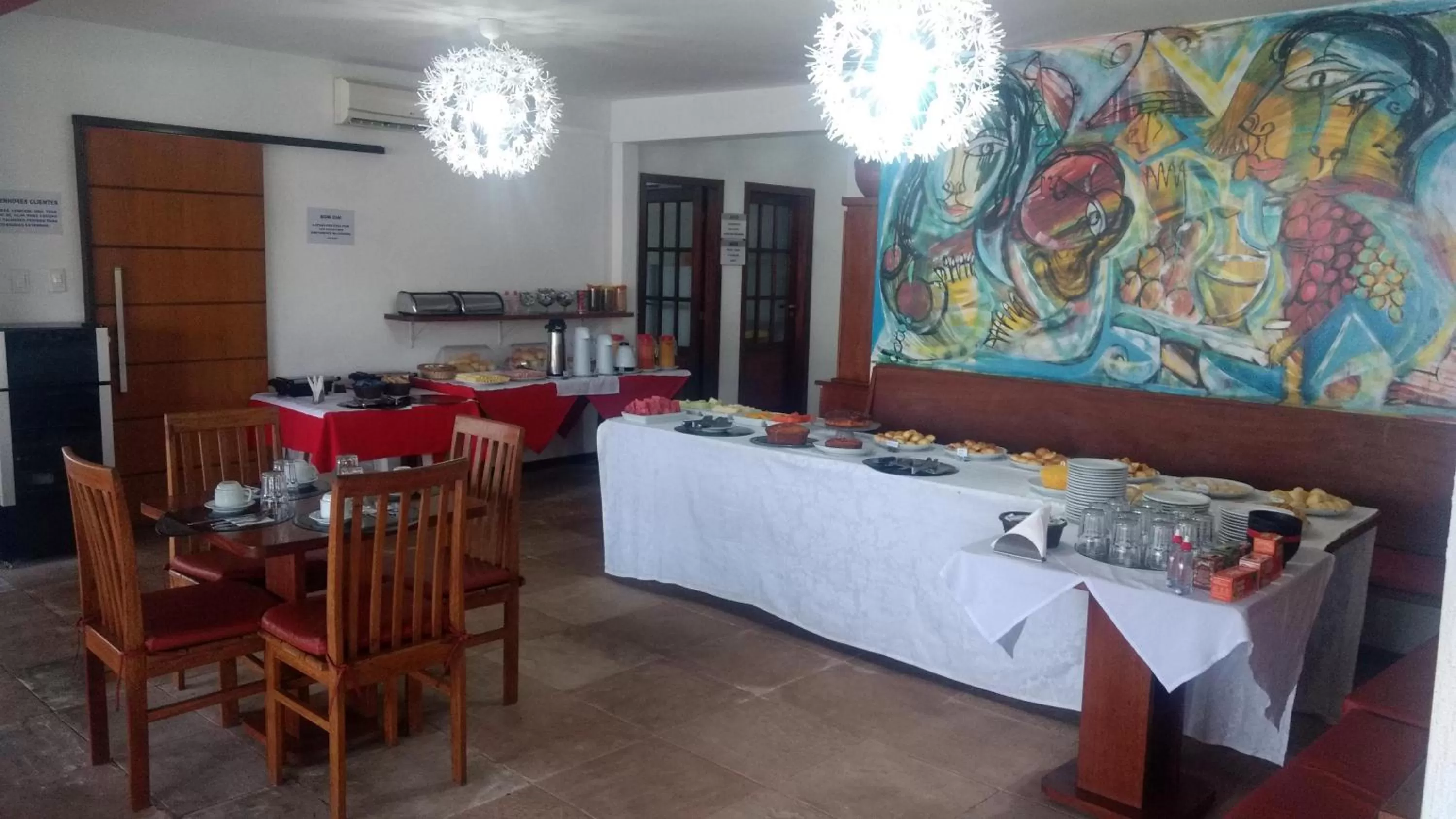 Restaurant/Places to Eat in Hotel Pousada Salvador Paradise