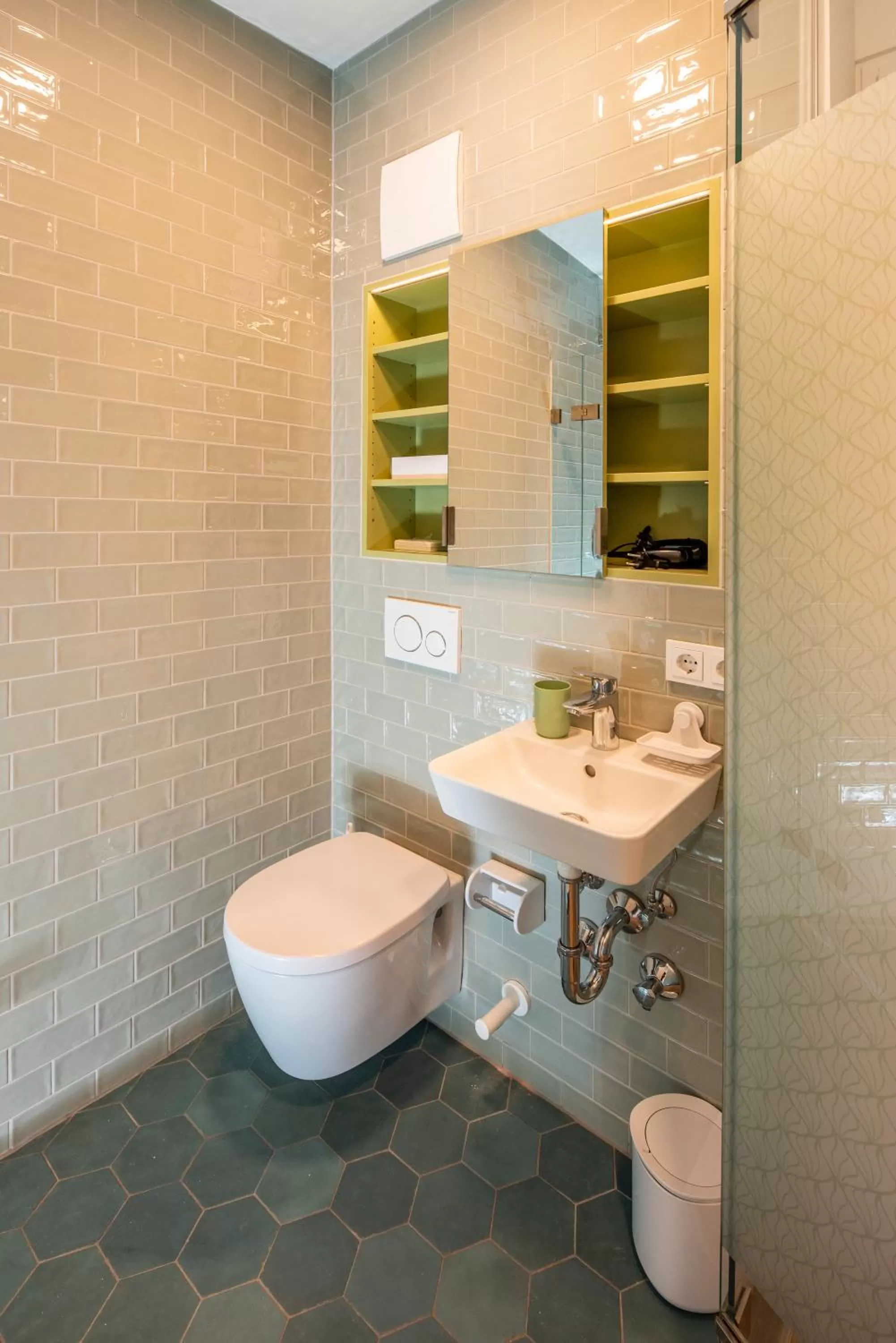 Bathroom in pradl elf my- apartment