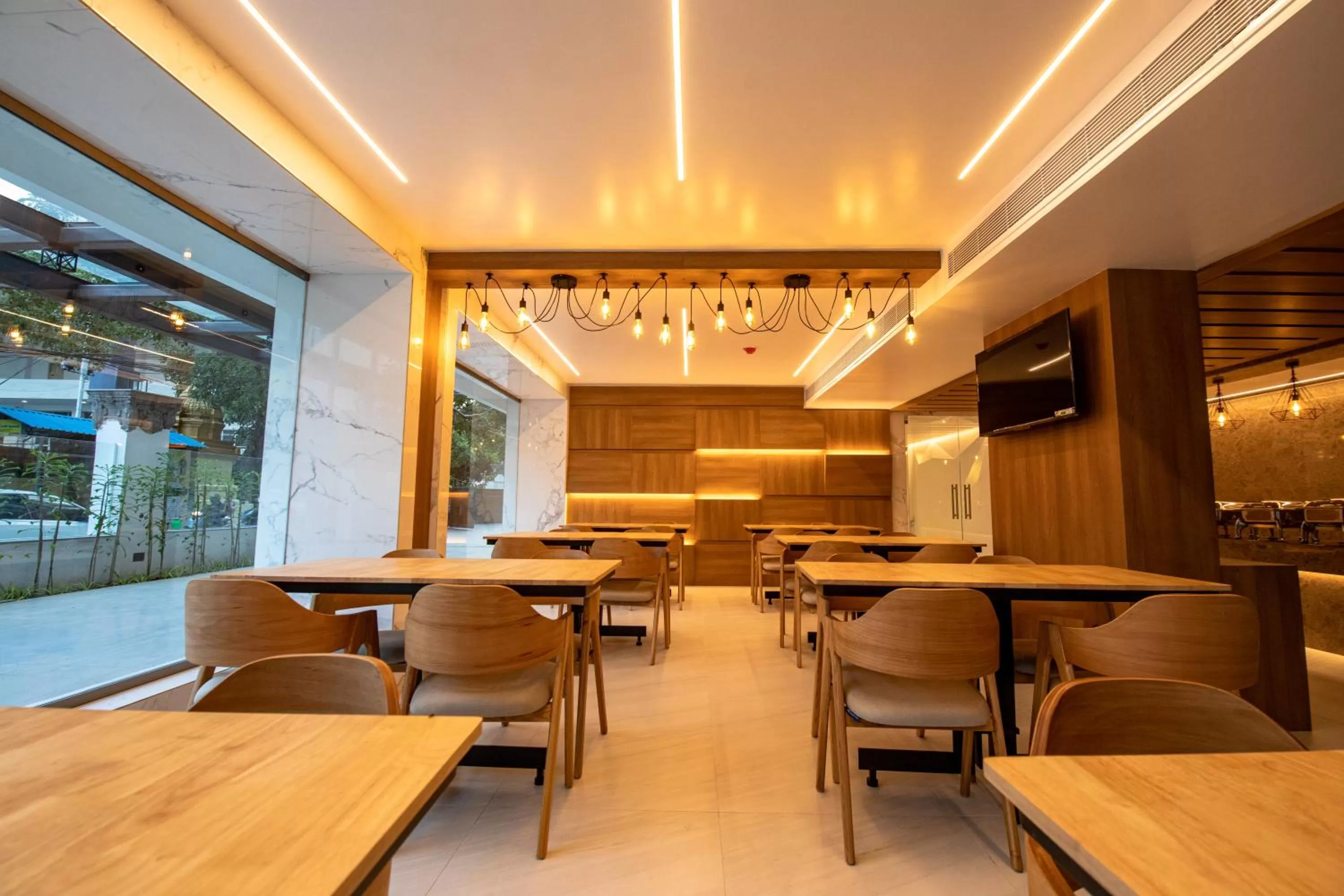 Restaurant/places to eat in RATHNA RESIDENCY - Near US CONSULATE