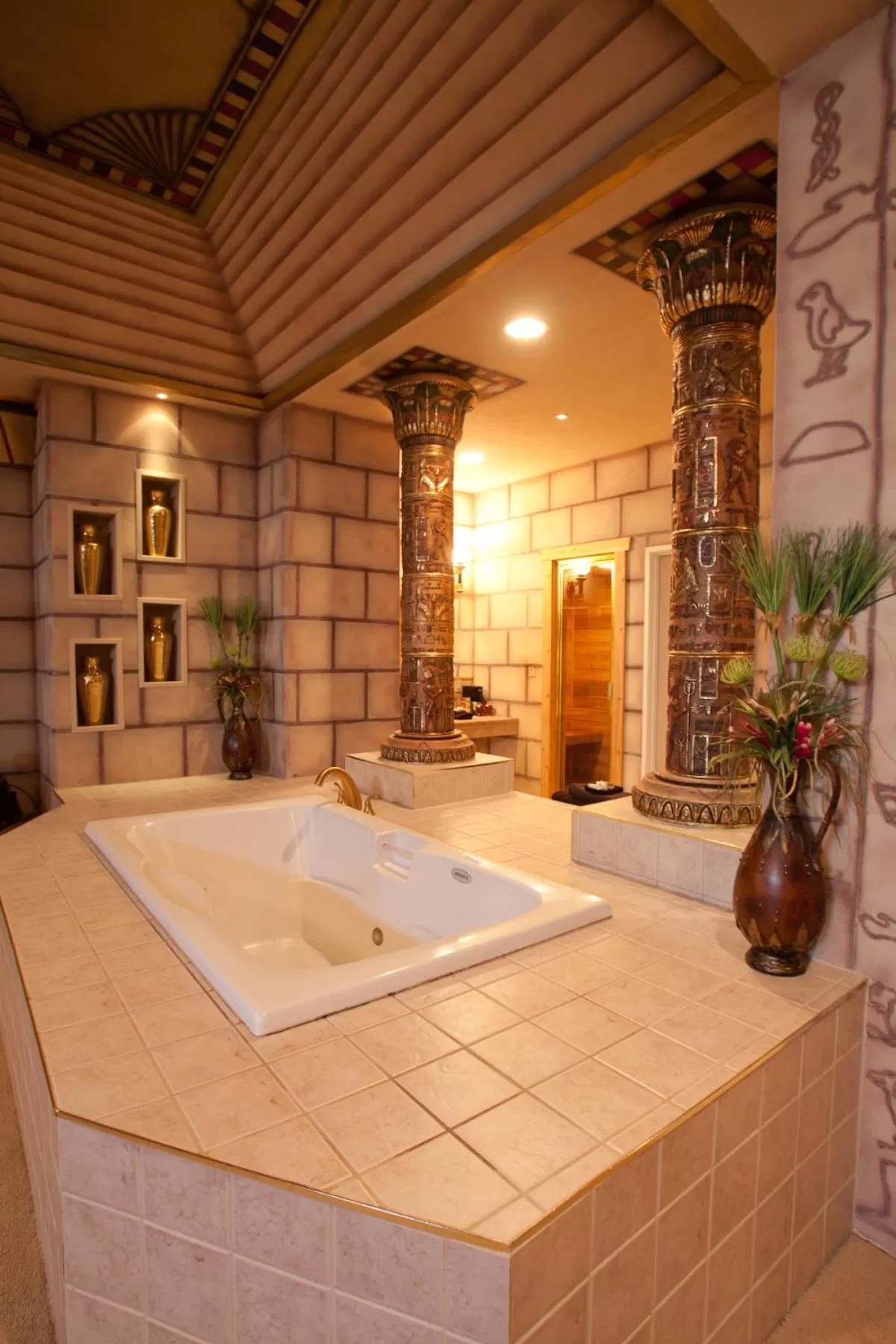 Destinations Inn Theme Rooms