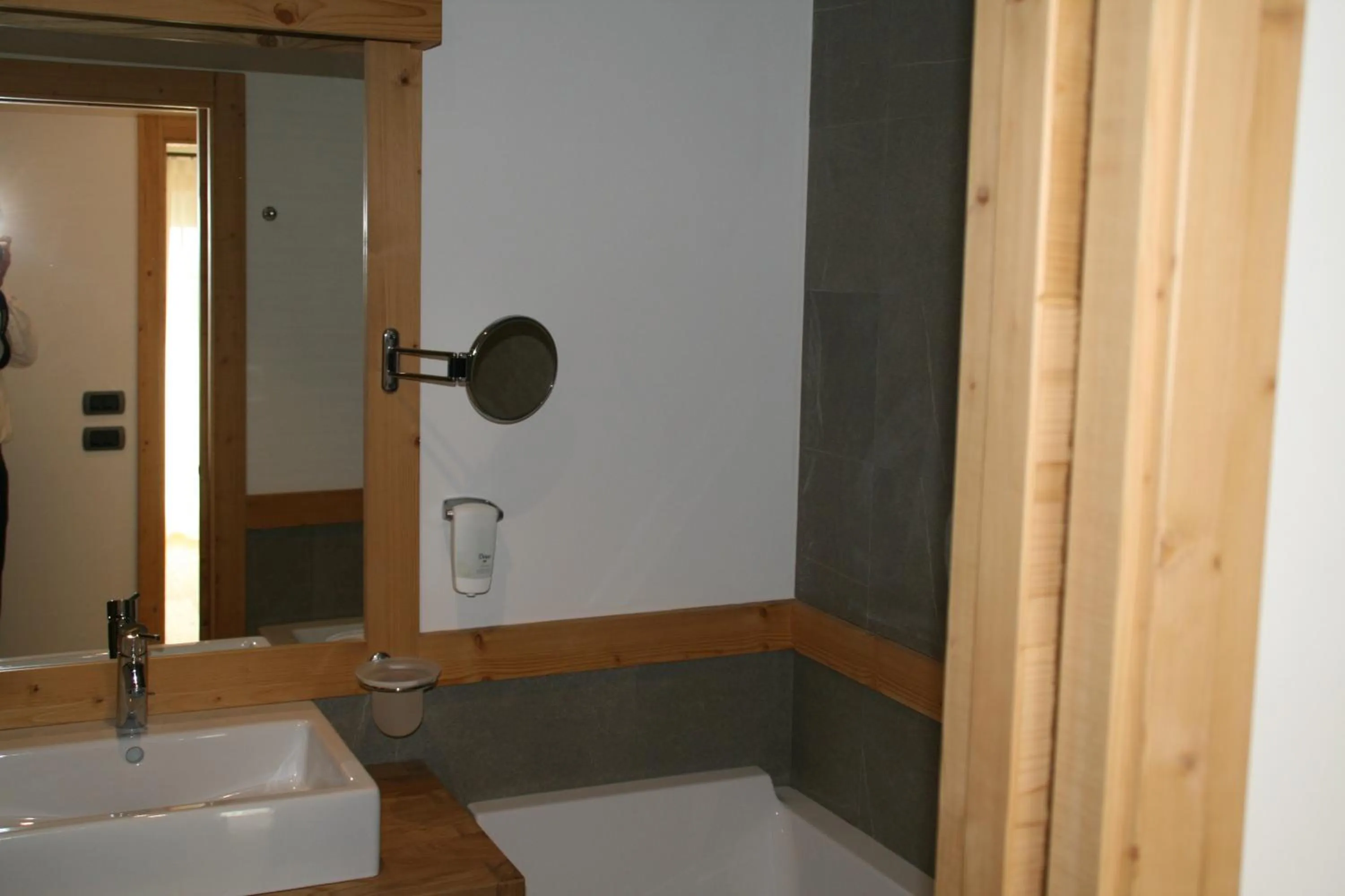 Shower in Pineta Nature Resort - Wellness & SPA