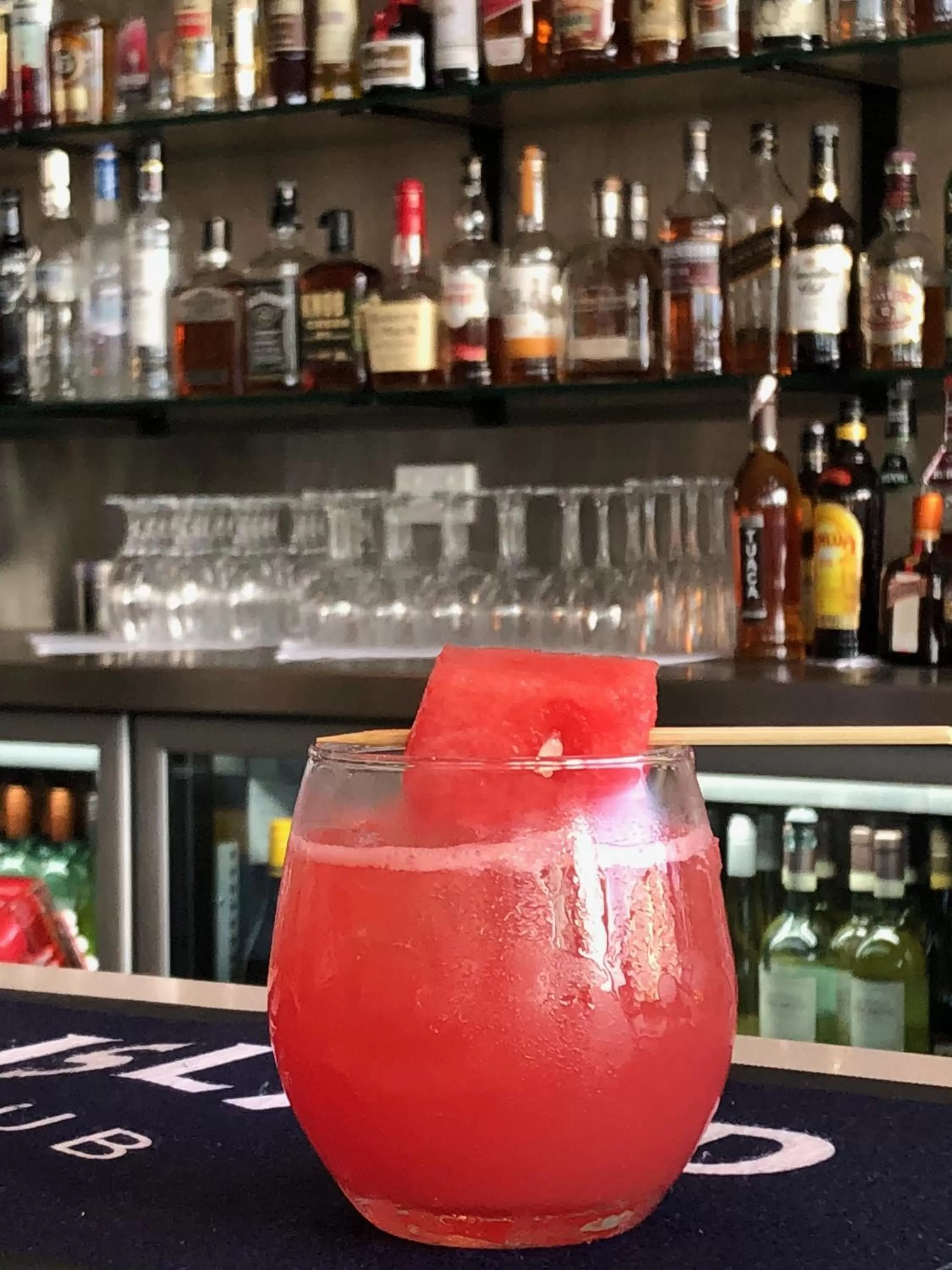 Restaurant/places to eat in ibis Brisbane Airport