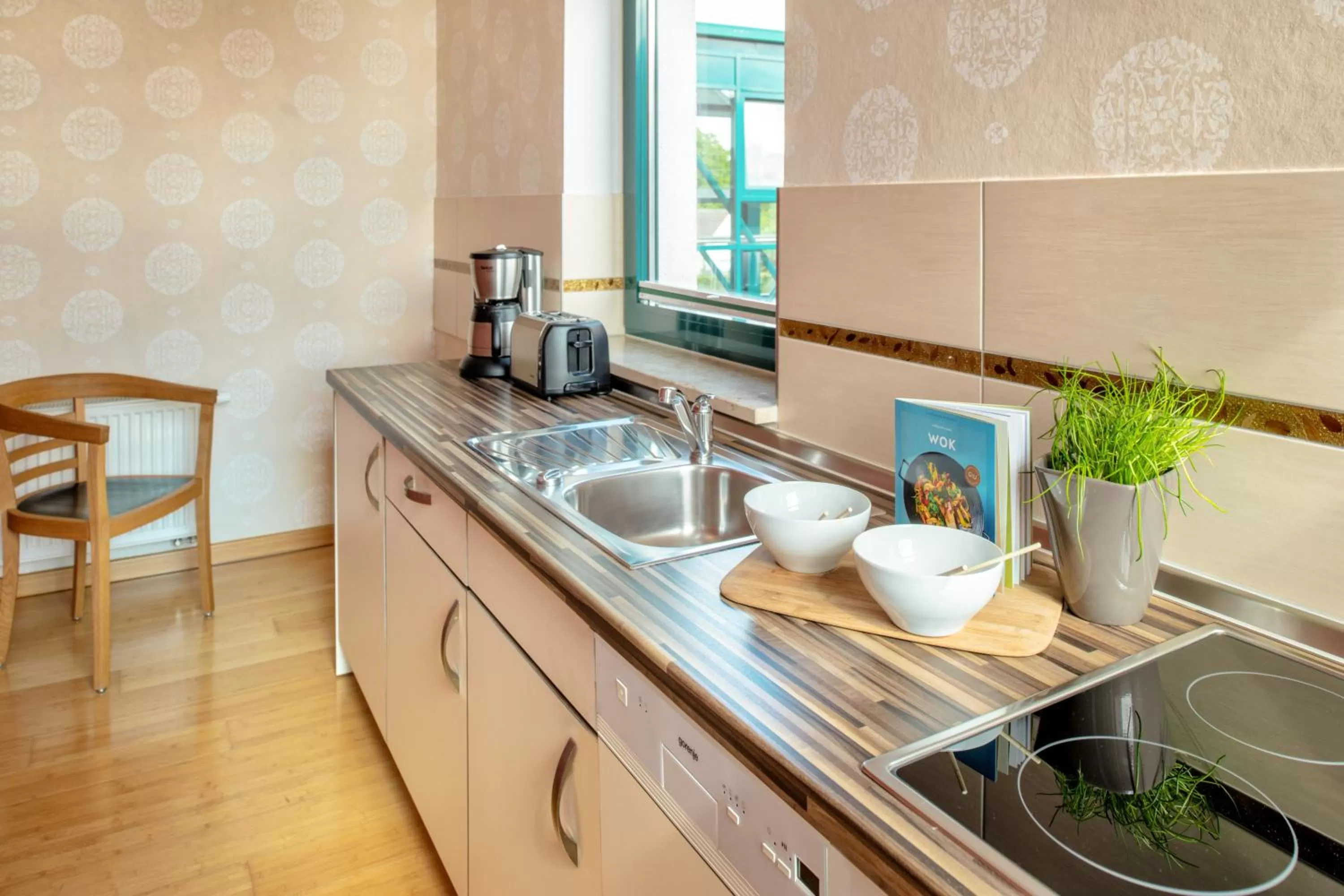 Kitchen or kitchenette in Recknitztal-Hotel Marlow