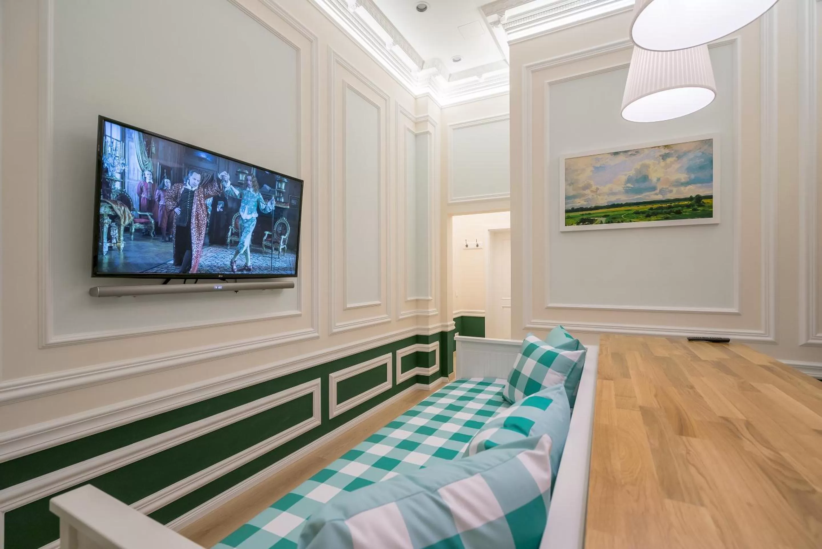 TV and multimedia, Bed in Revelton Suites Karlovy Vary