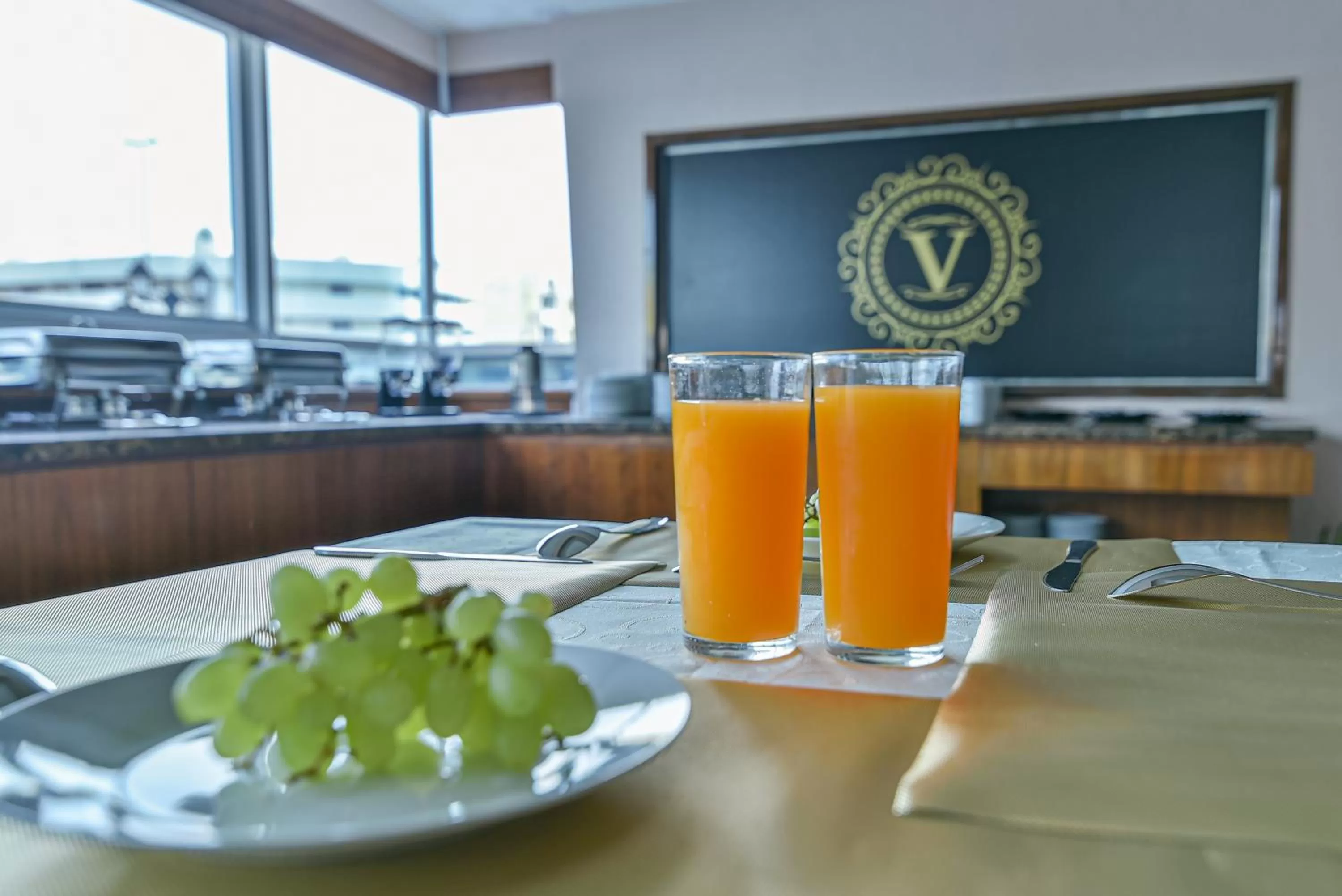 Food in VISTA HOTEL APARTMENTS DELUXE