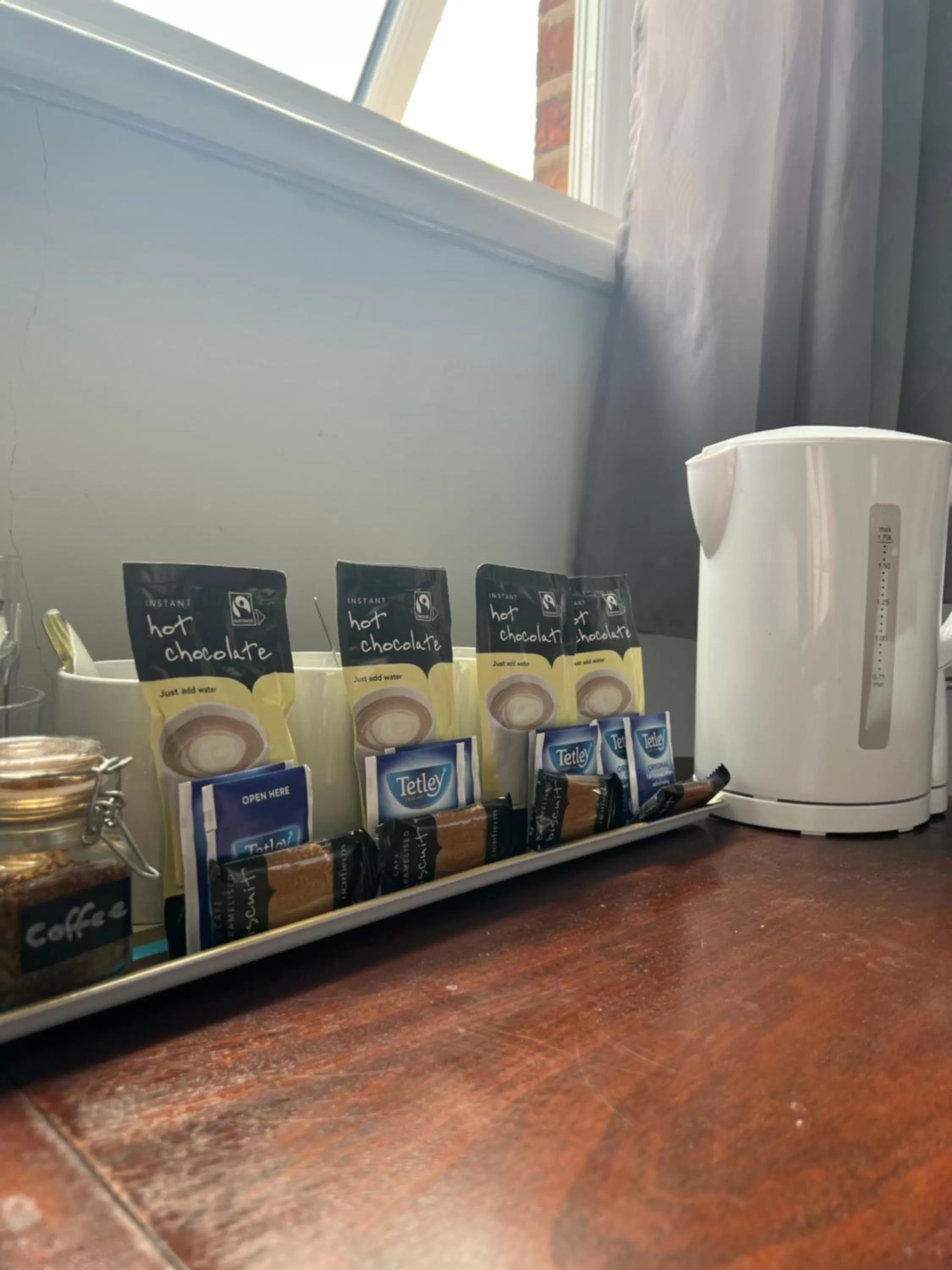 Coffee/tea facilities in St Andrews house Hotel