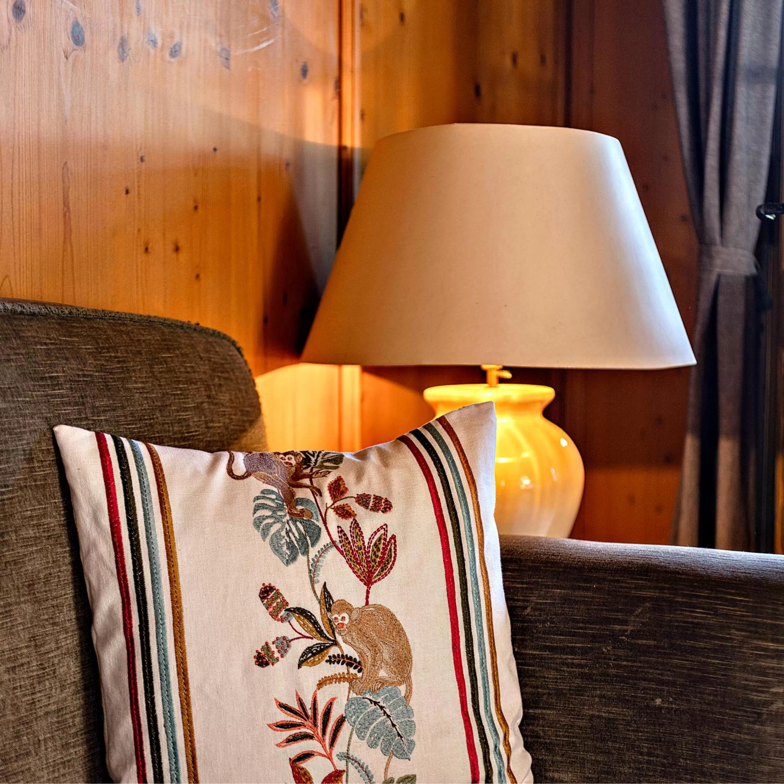 Decorative detail, Bed in Villa Zollhaus Bed & Breakfast