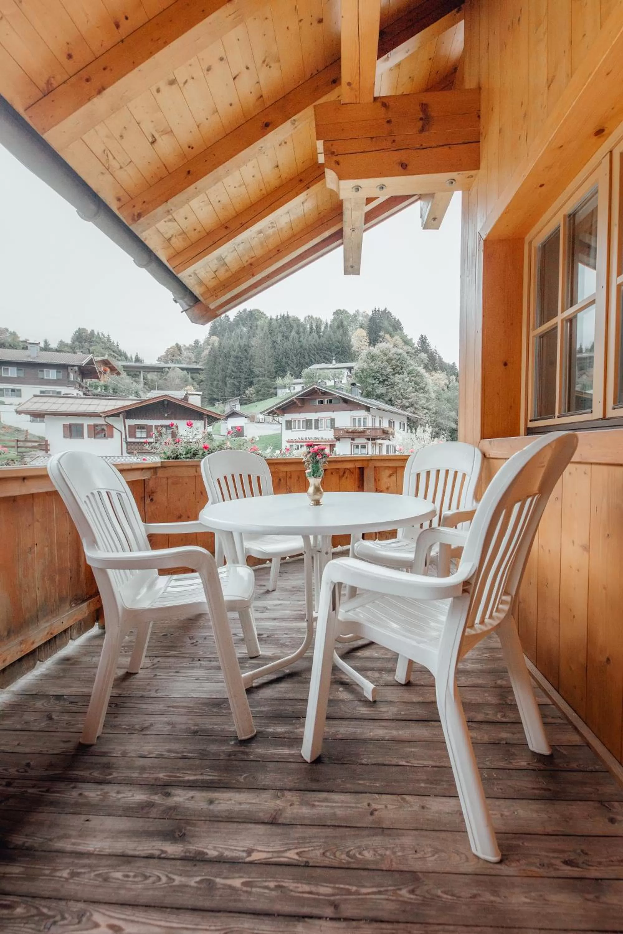 Balcony/Terrace in Dandler - Zimmer und Ferienwohnungen