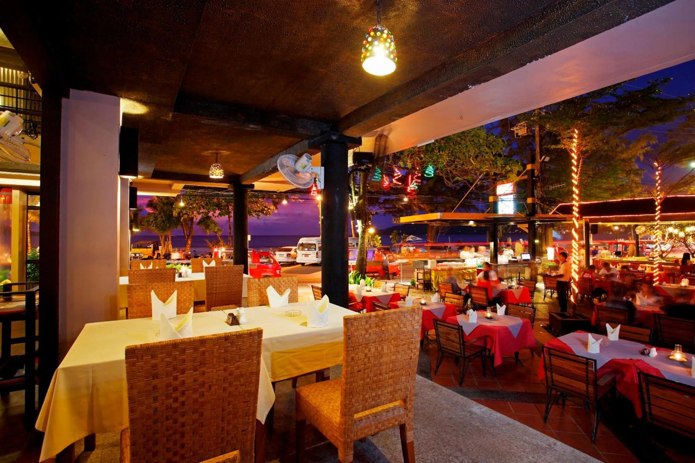 Restaurant/places to eat in Baan Laimai Beach Resort & Spa - SHA Extra Plus