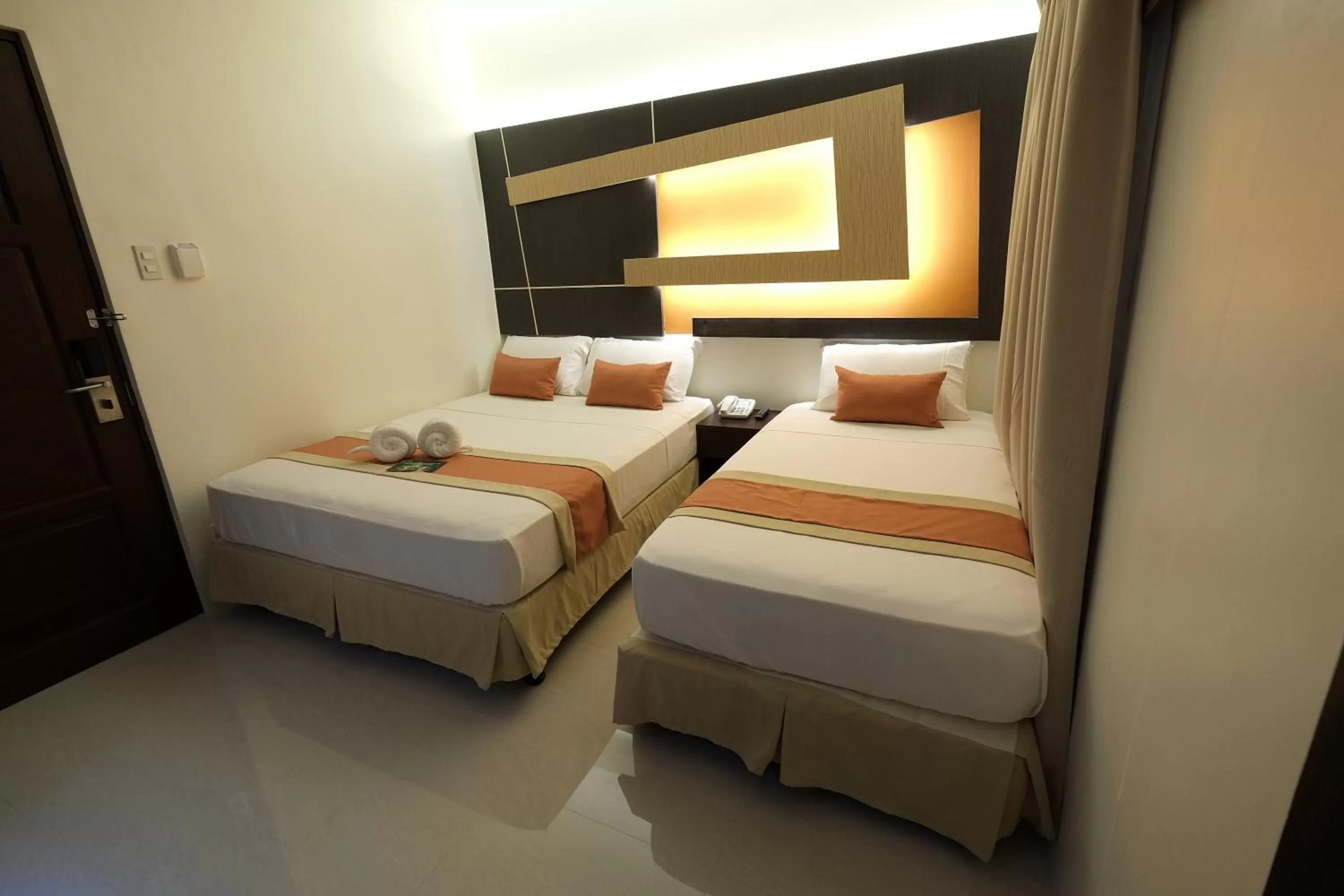 Bed in Southpole Central Hotel