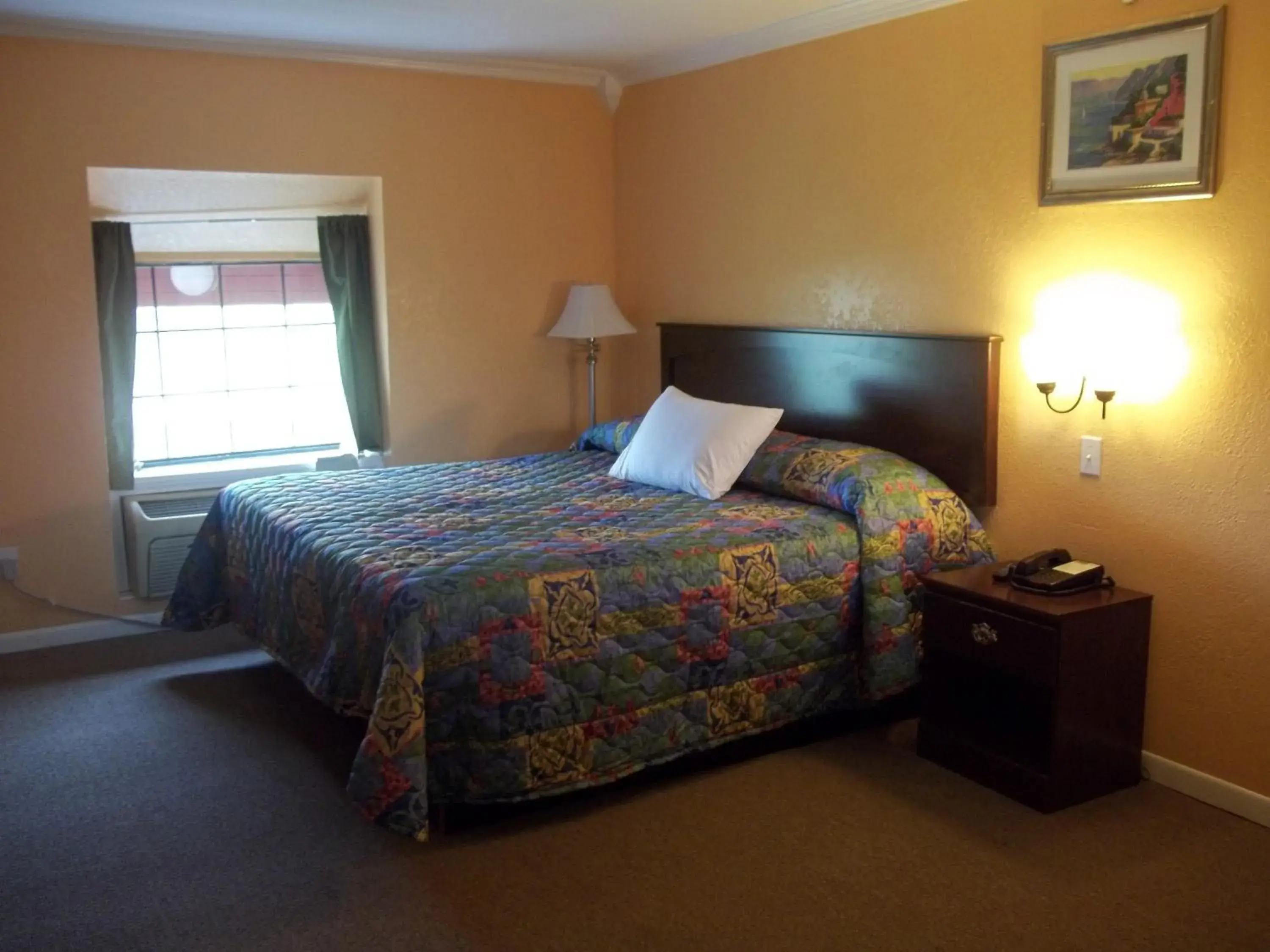 King Room in Scottish Inns Galveston King Room in Scottish Inns Galveston