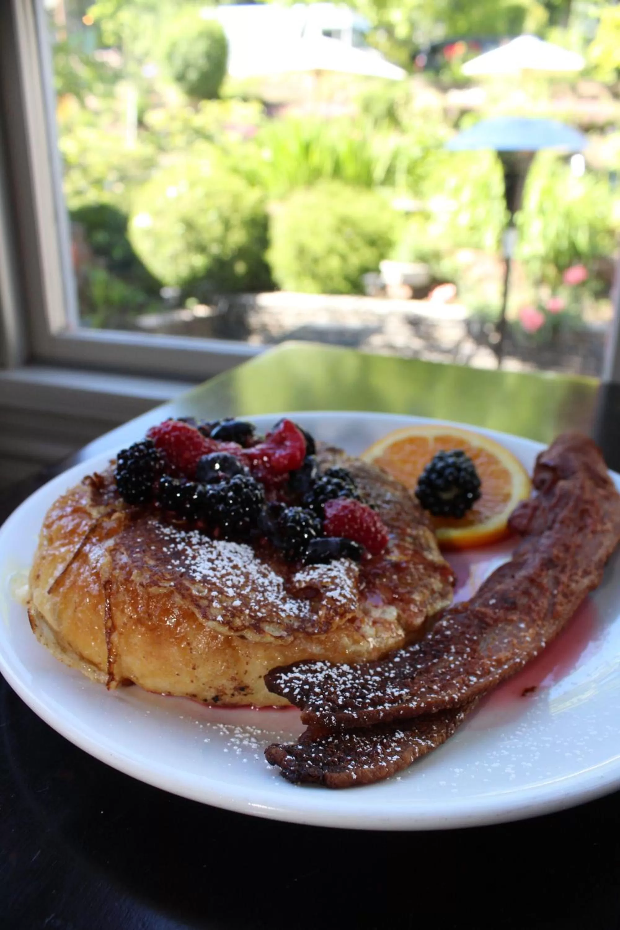 Breakfast in Winchester Inn