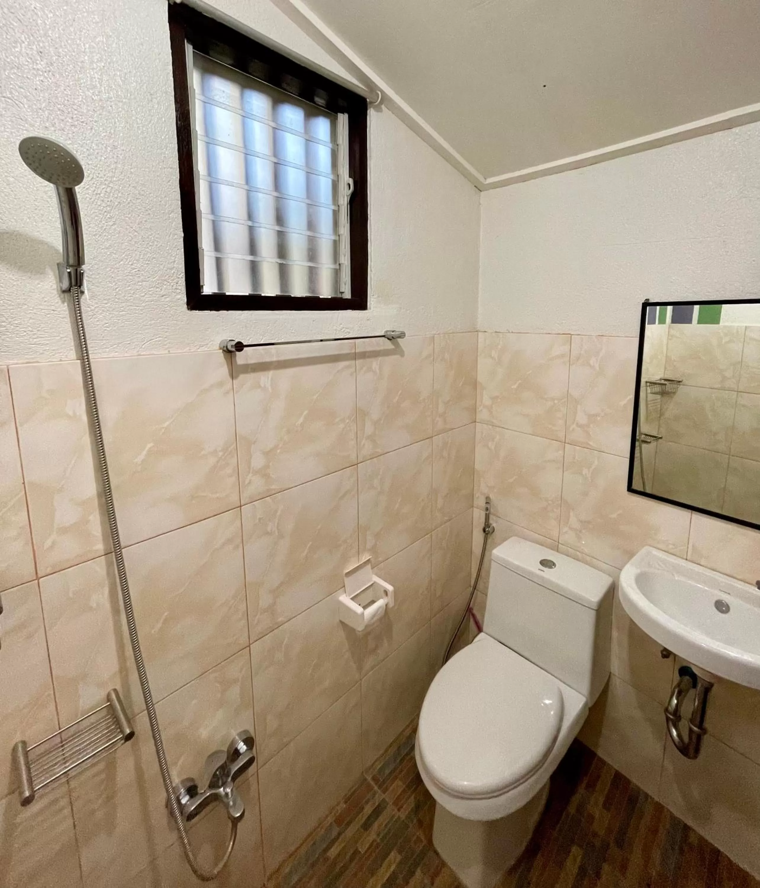 Bathroom in Chislyk Inn