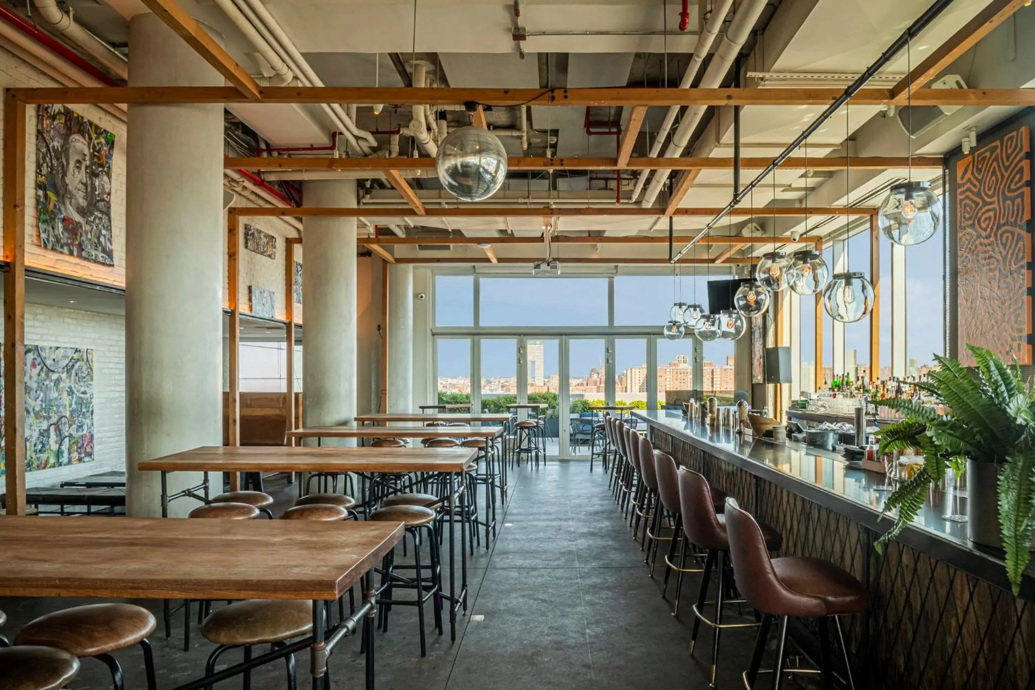 Lounge or bar in Hotel Indigo Lower East Side New York by IHG