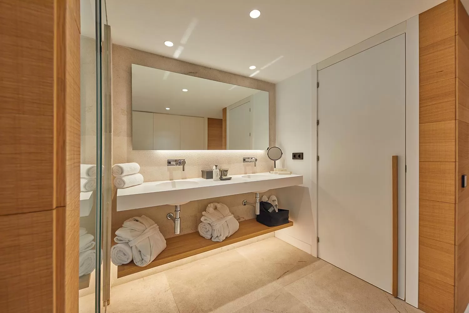 Bathroom in Nakar Hotel