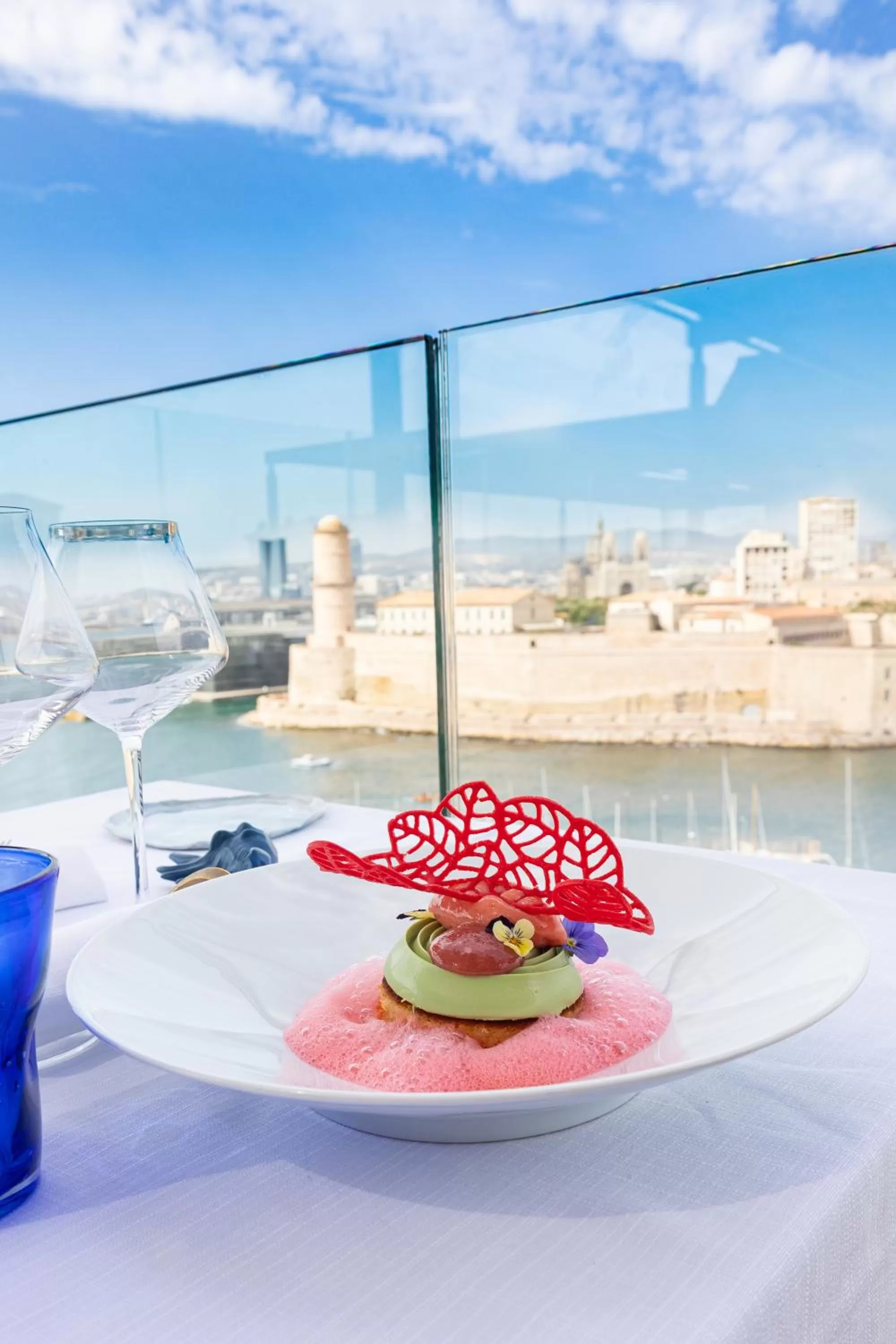 Restaurant/places to eat in Sofitel Marseille Vieux-Port