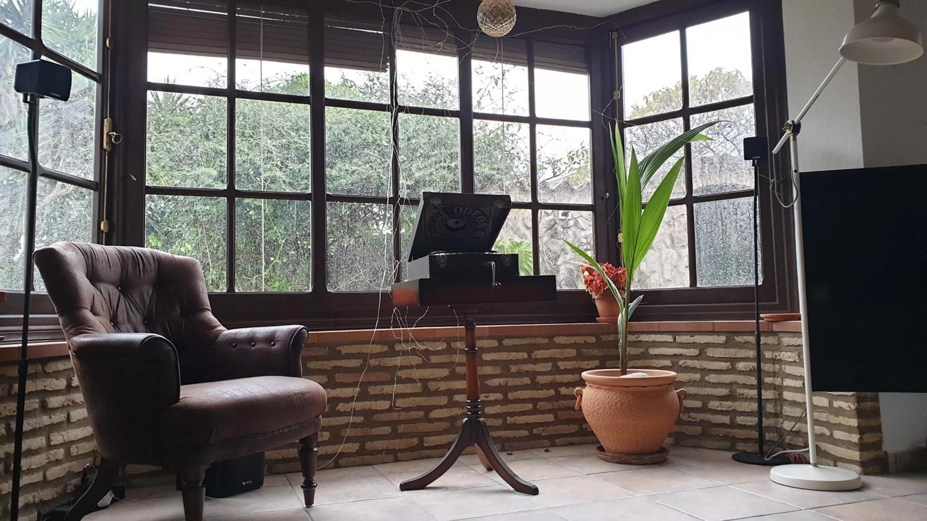 Seating area in La Casa del Torreón