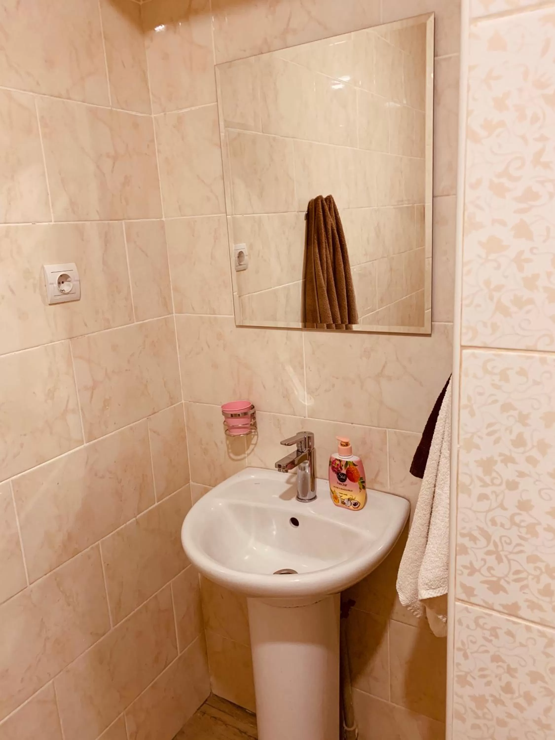 WINE & ROSE BOUTIQUE HOTEL