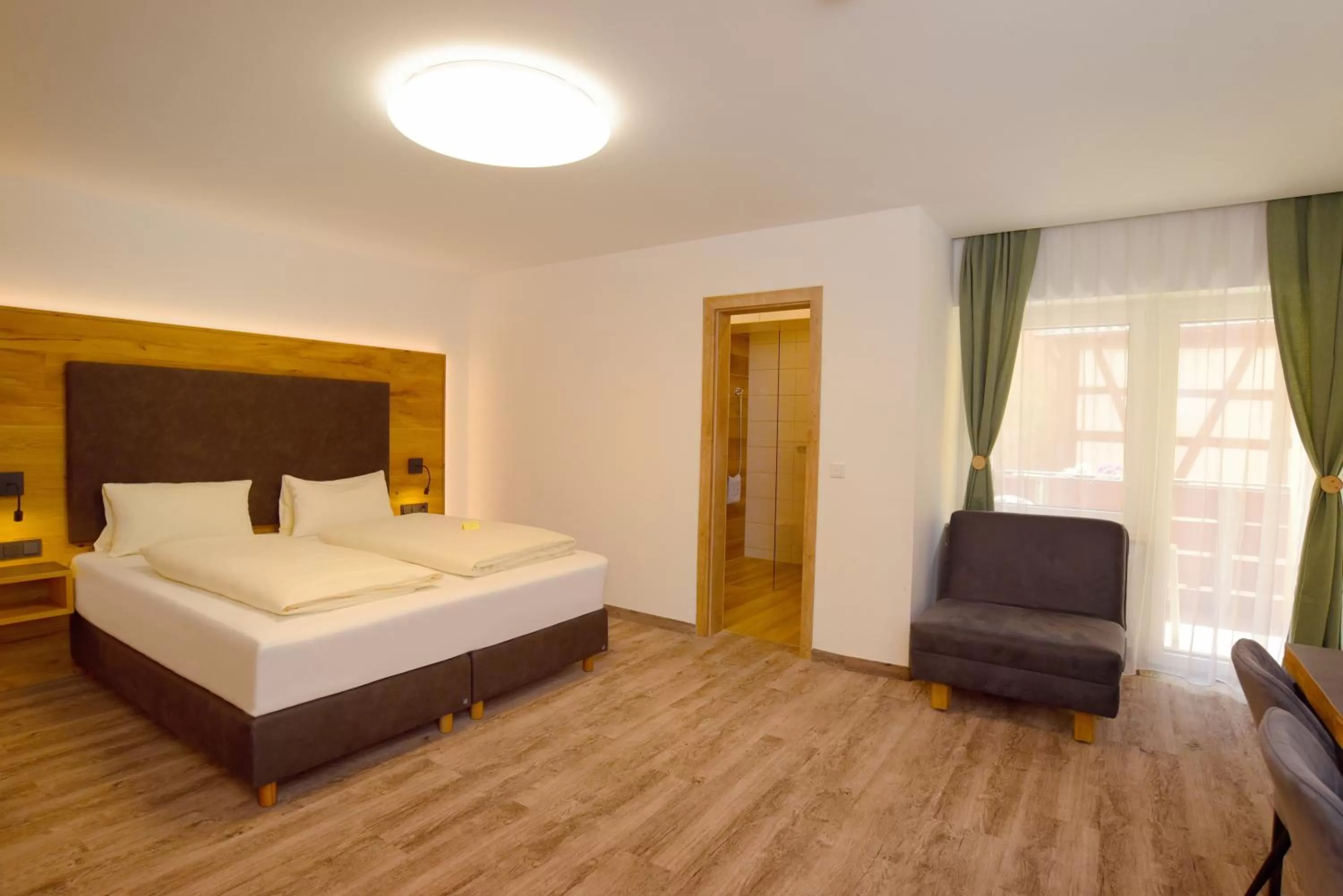 Bed in Krone - Hotel Garni