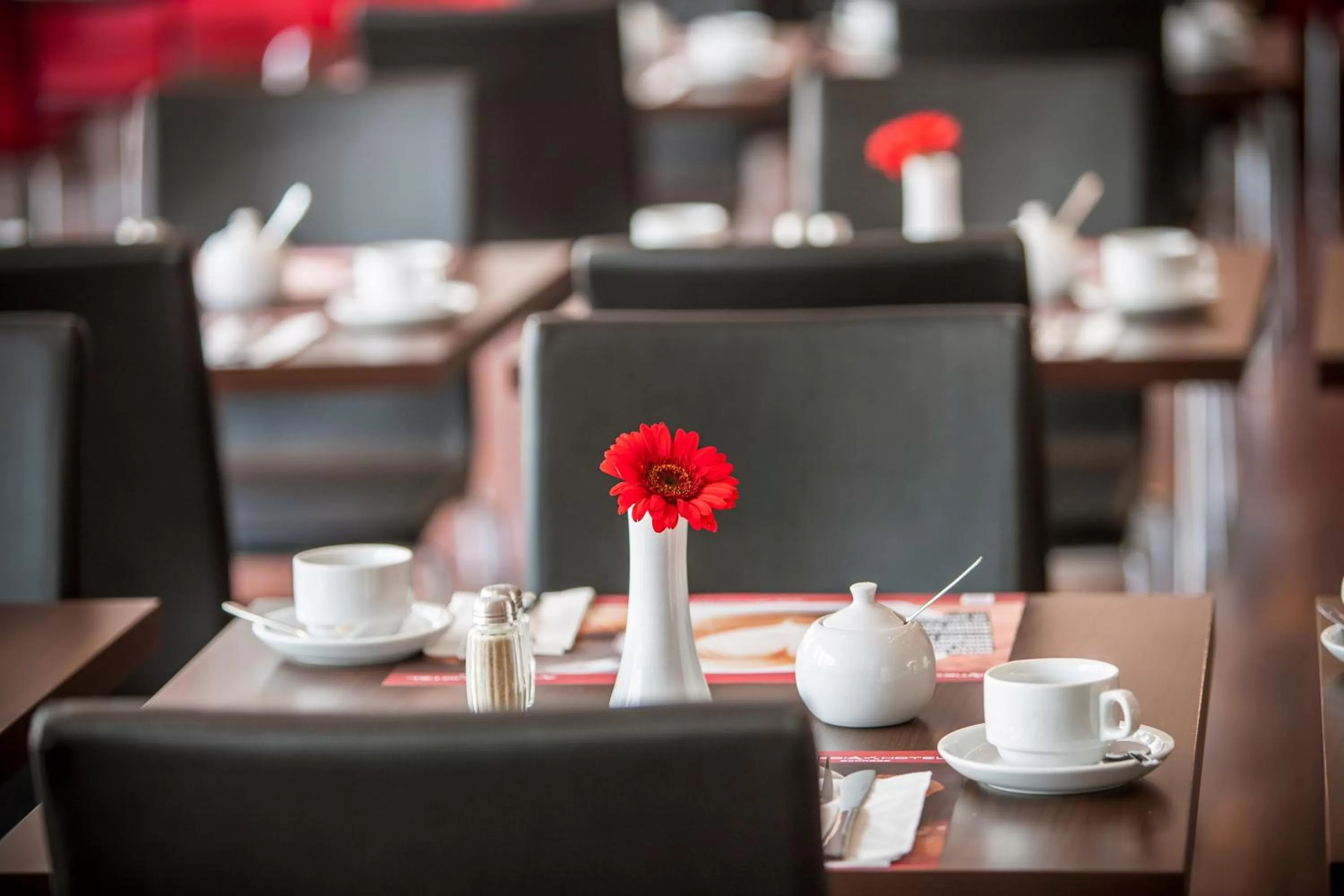 Restaurant/places to eat in Best Western Plus Plaza Berlin Kurfürstendamm