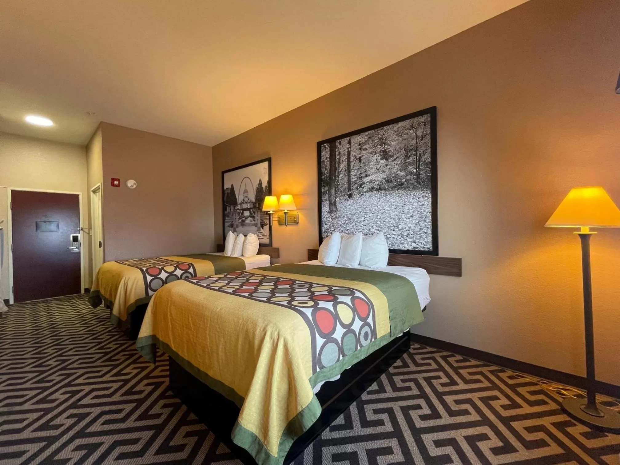 Bed in Super 8 by Wyndham Rolla