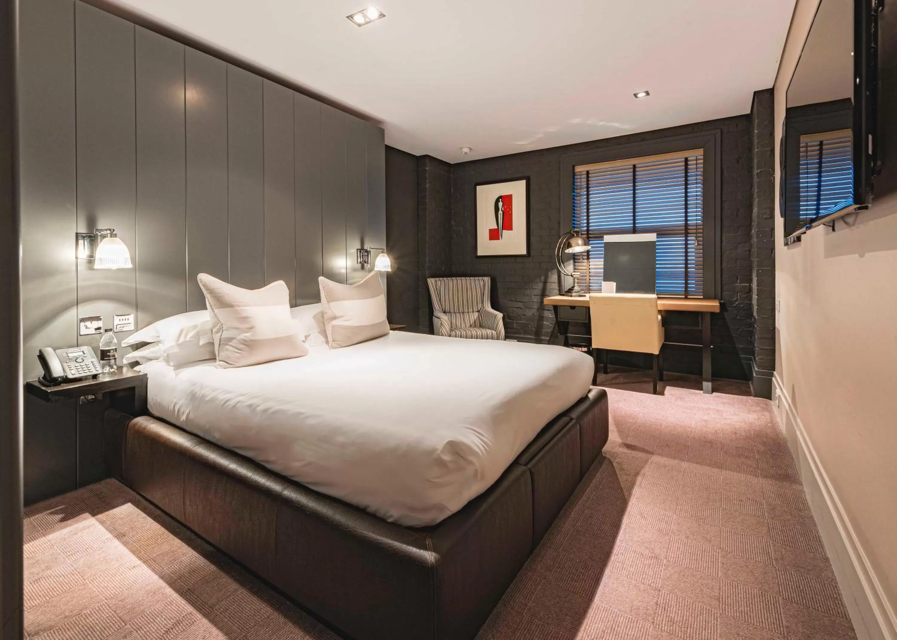 Bed in Dakota Eurocentral